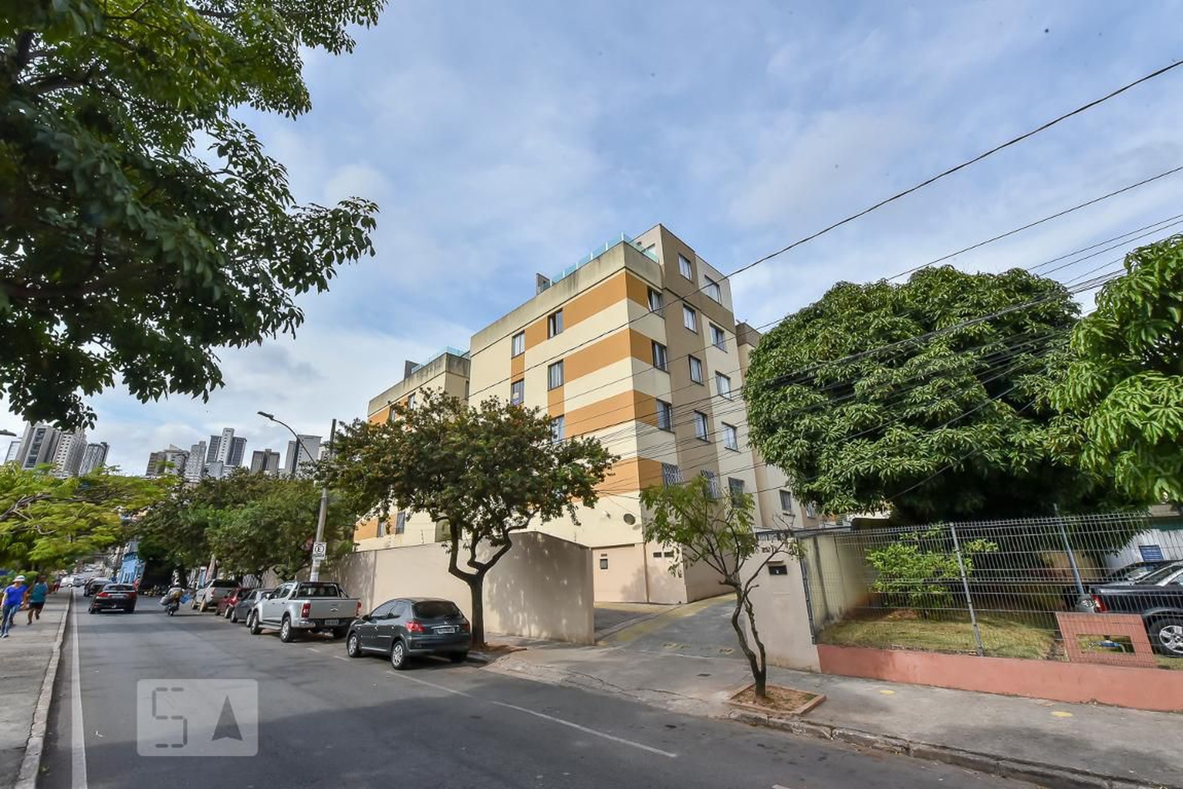 Fachada Condomínio em Avenida Silva Lobo, 2288