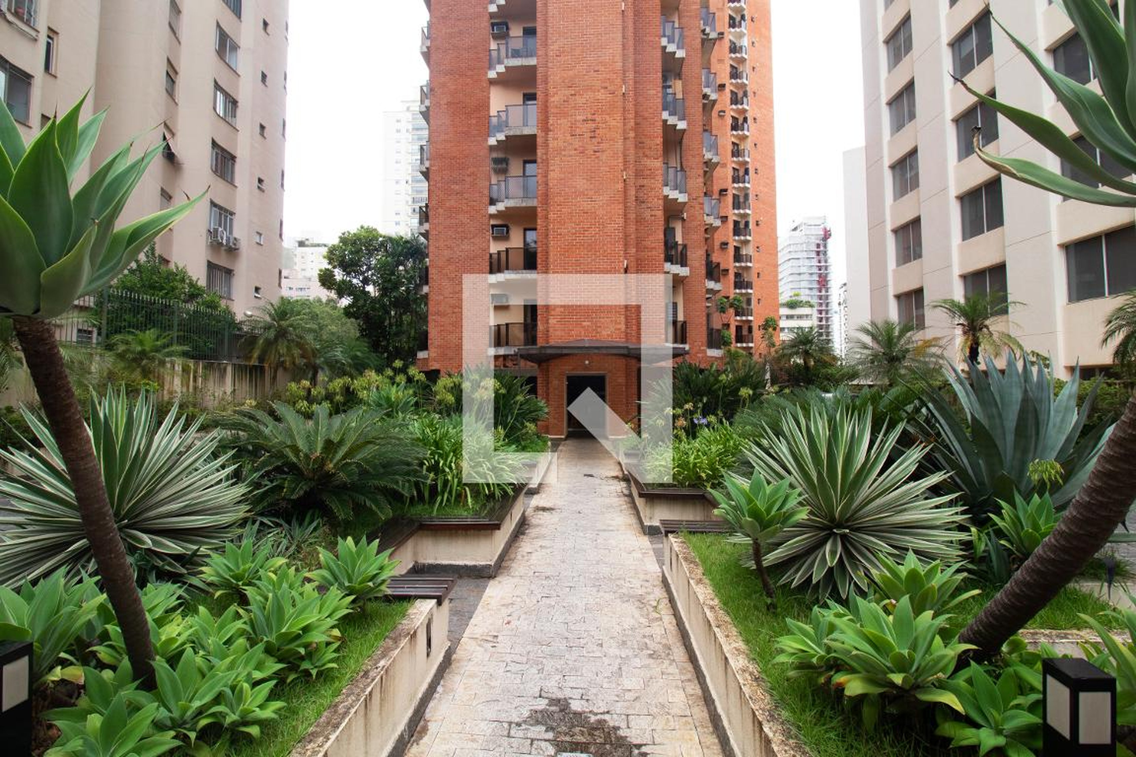 Fachada Edifício Paulistania Residence