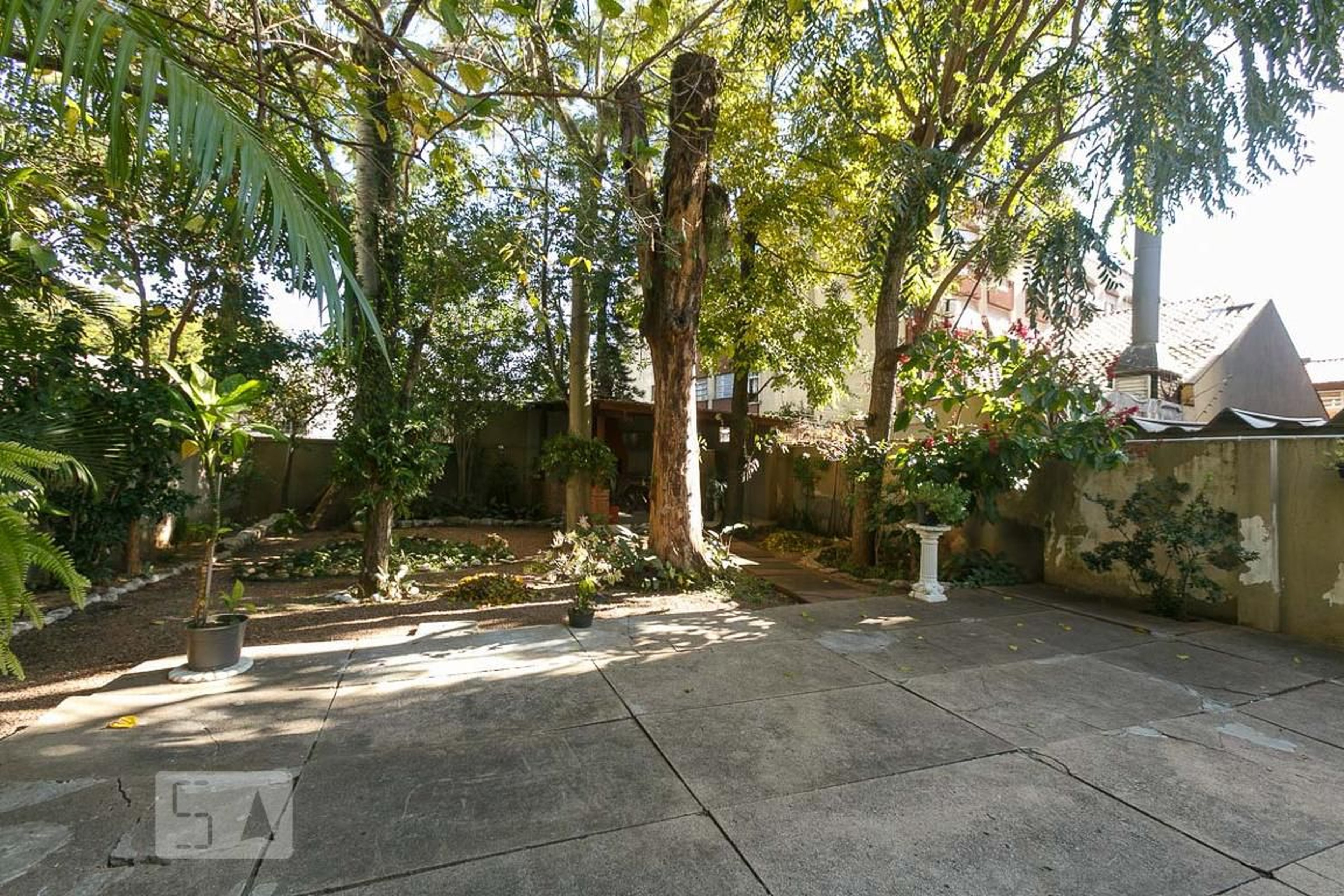 Área Externa - Edifício Carlos Carone