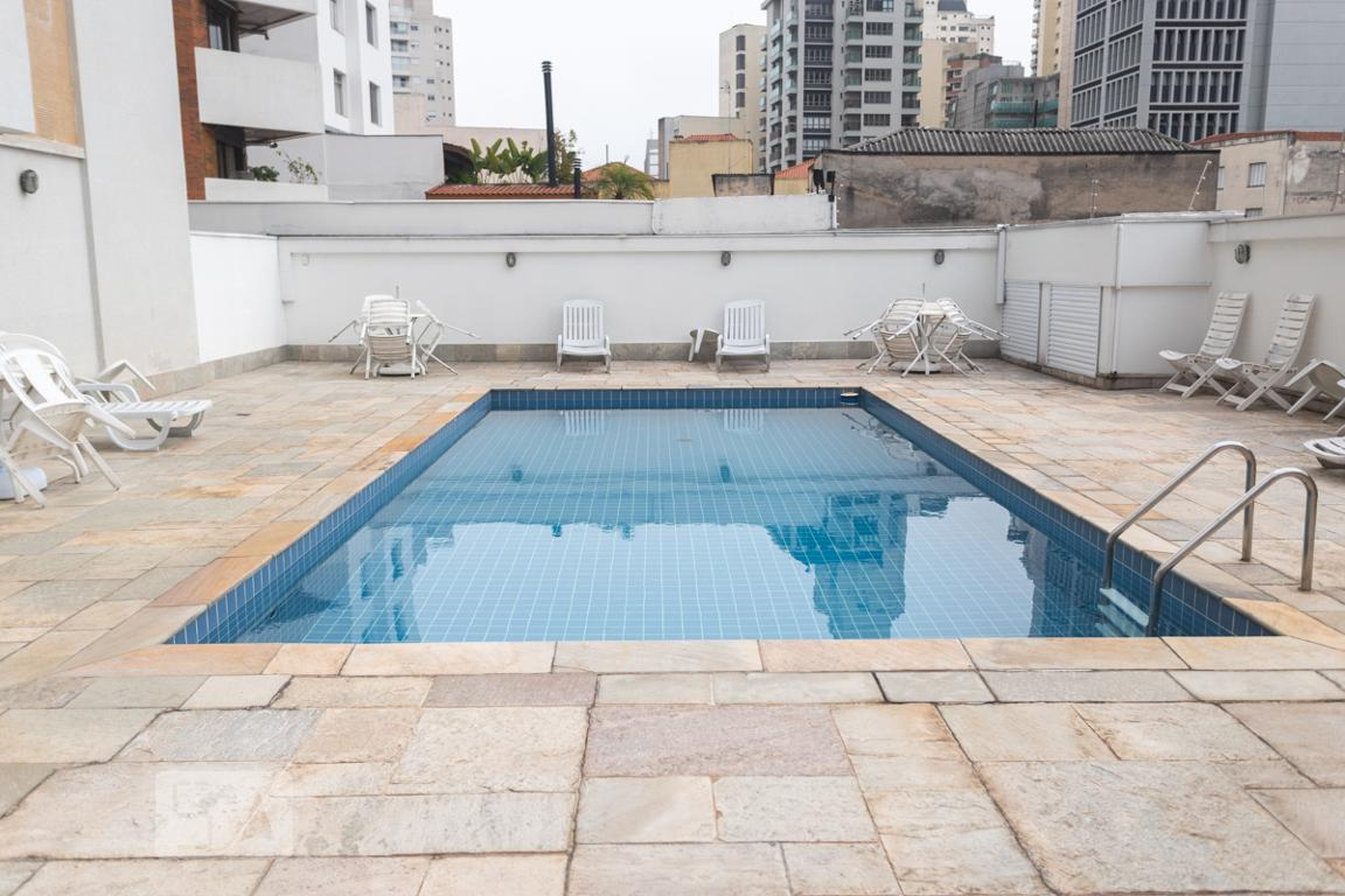 Piscina - Edifício Arafel