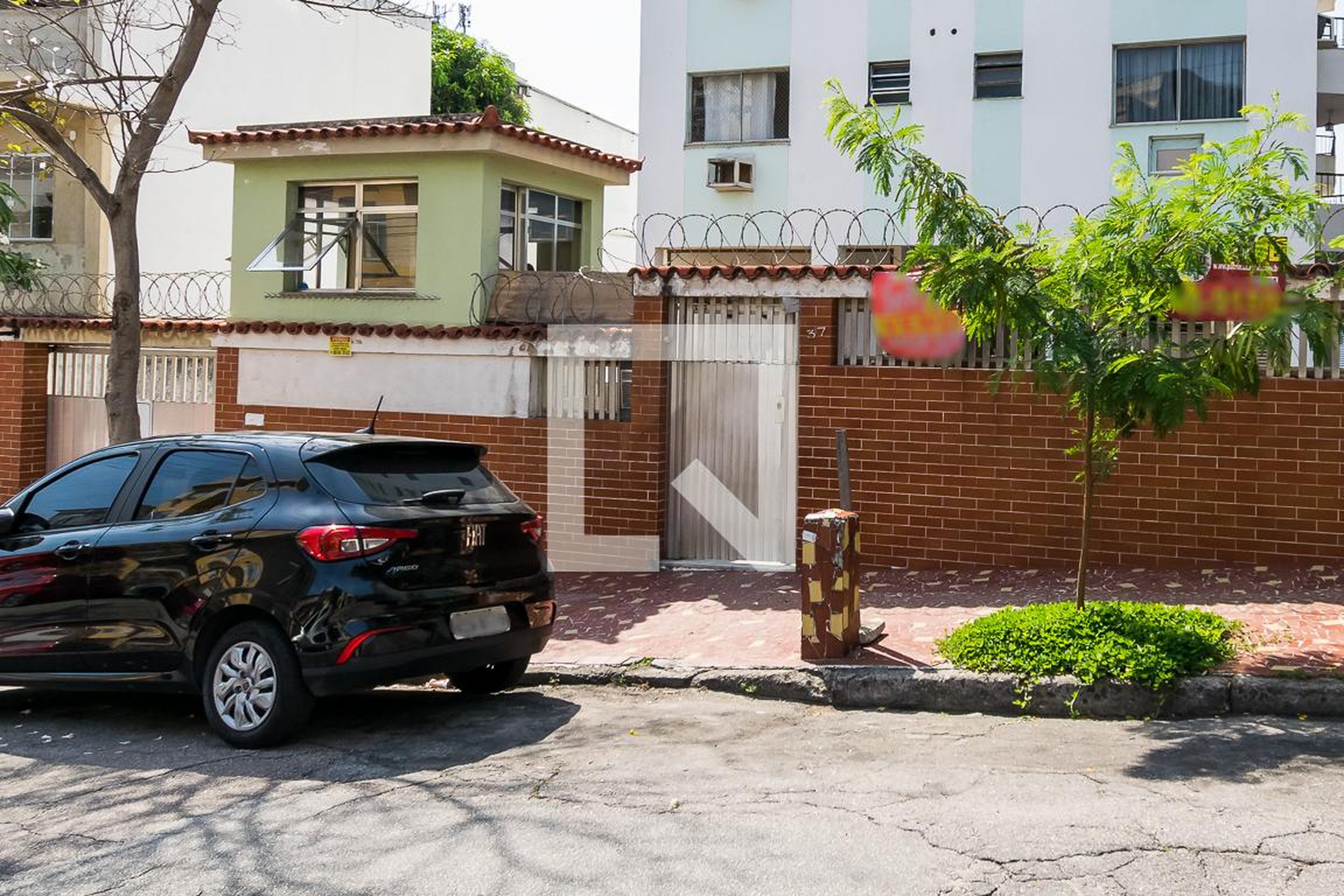 Fachada do Condomínio Edifício Dom Pedro