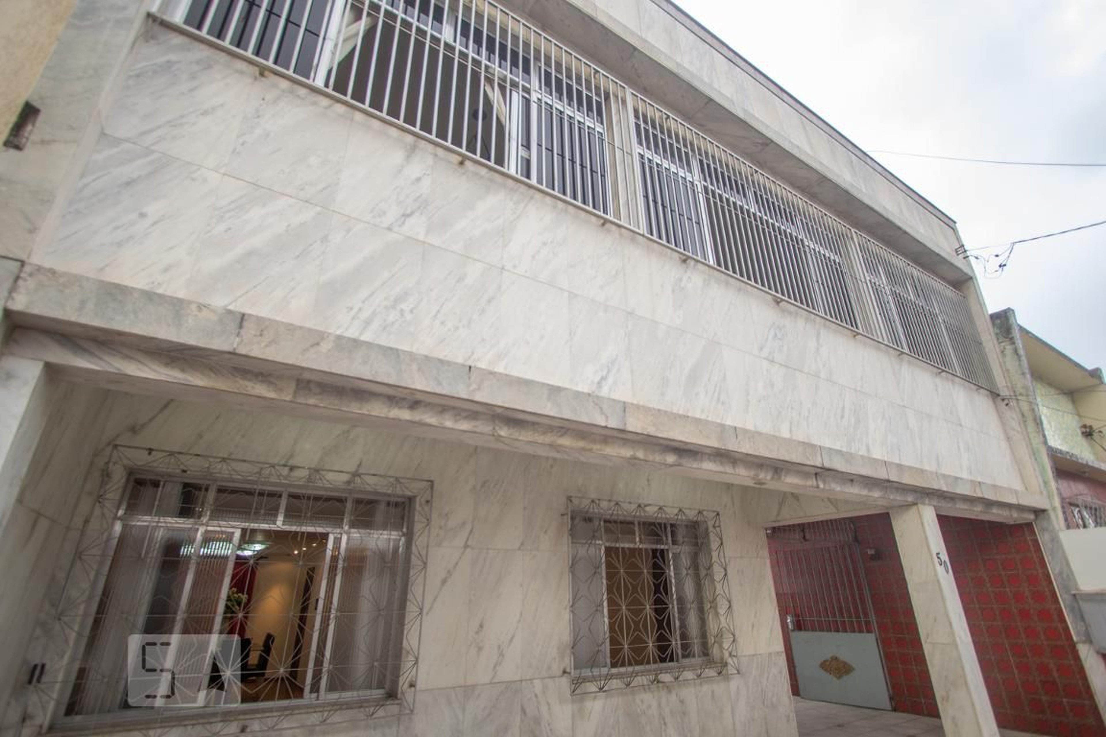 Fachada Condomínio em Rua Cabo Rocha, 50