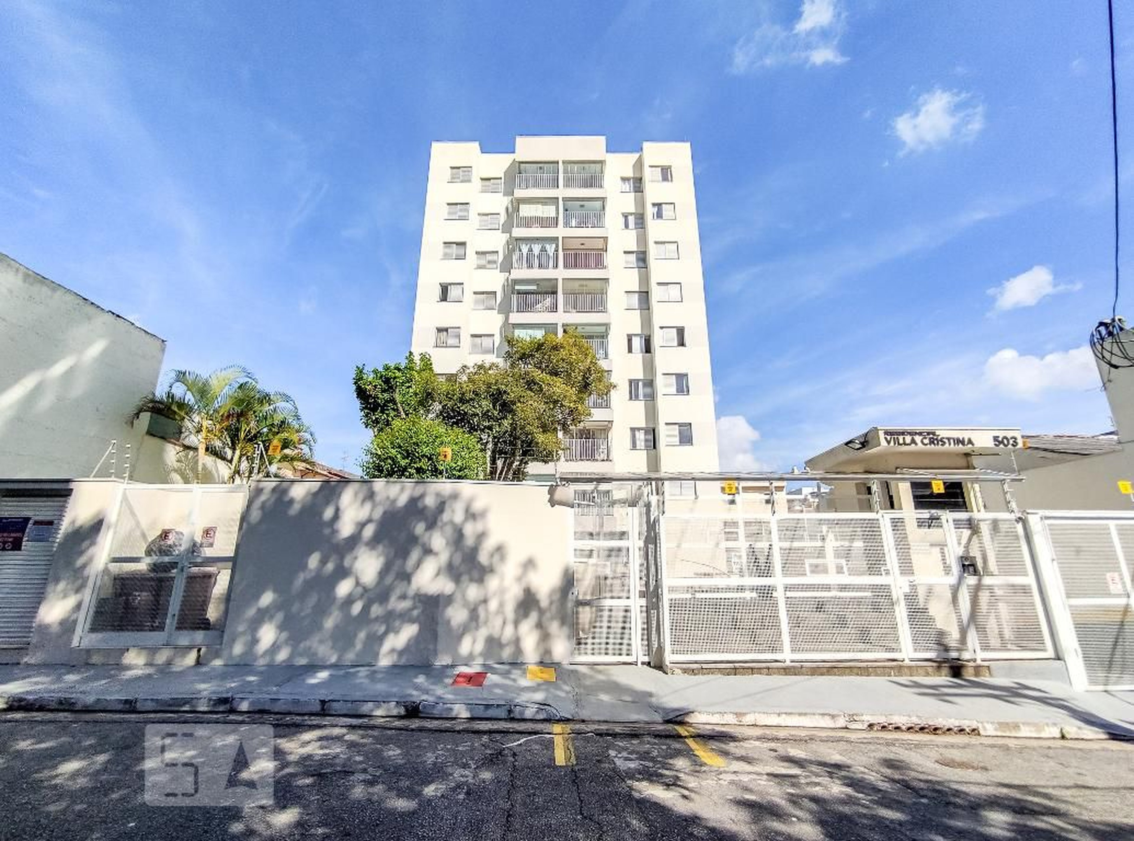 Fachada Condomínio em Rua Afonso Xlll, 503