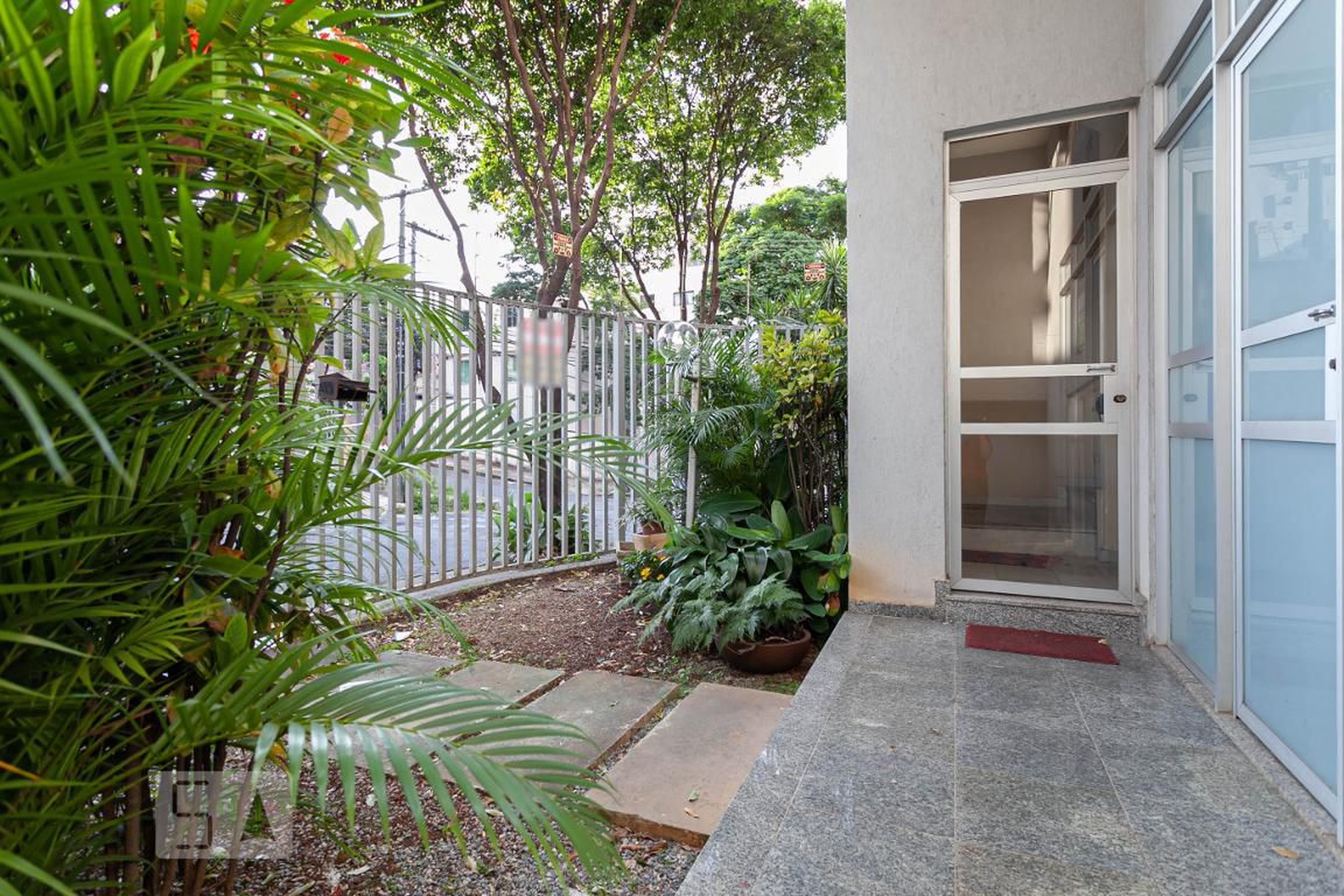 Entrada Condomínio em Rua Líbero Badaró, 360