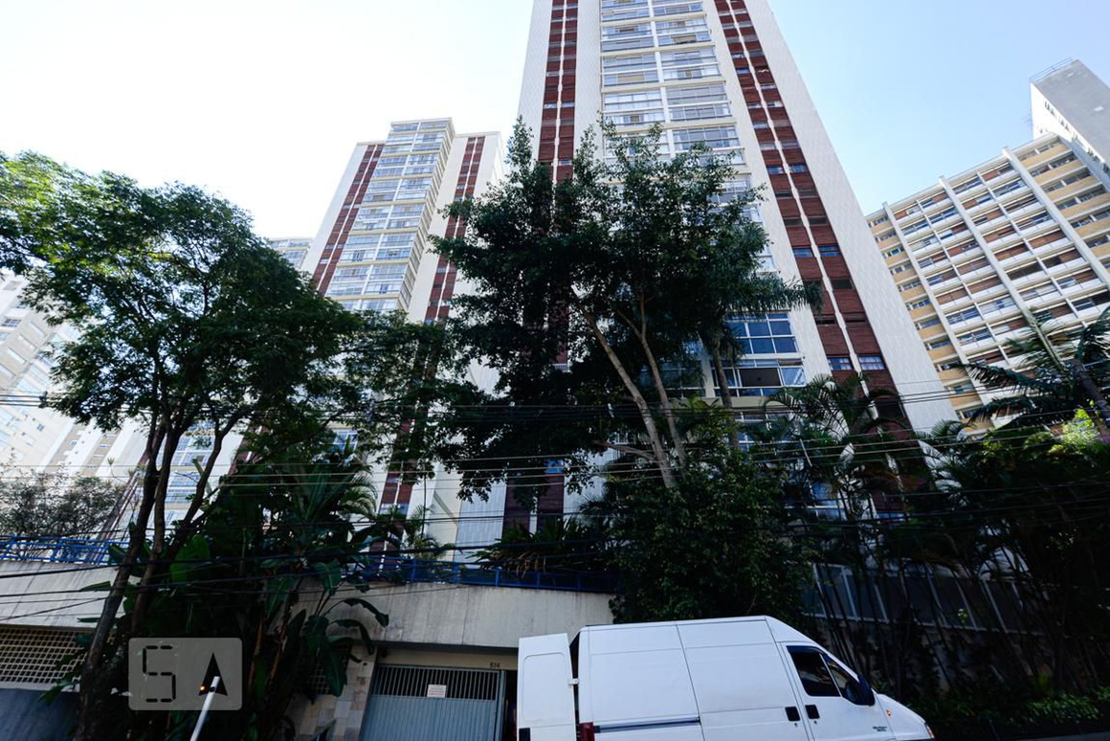 Fachada Condomínio em Rua Doutor Franco da Rocha, 339