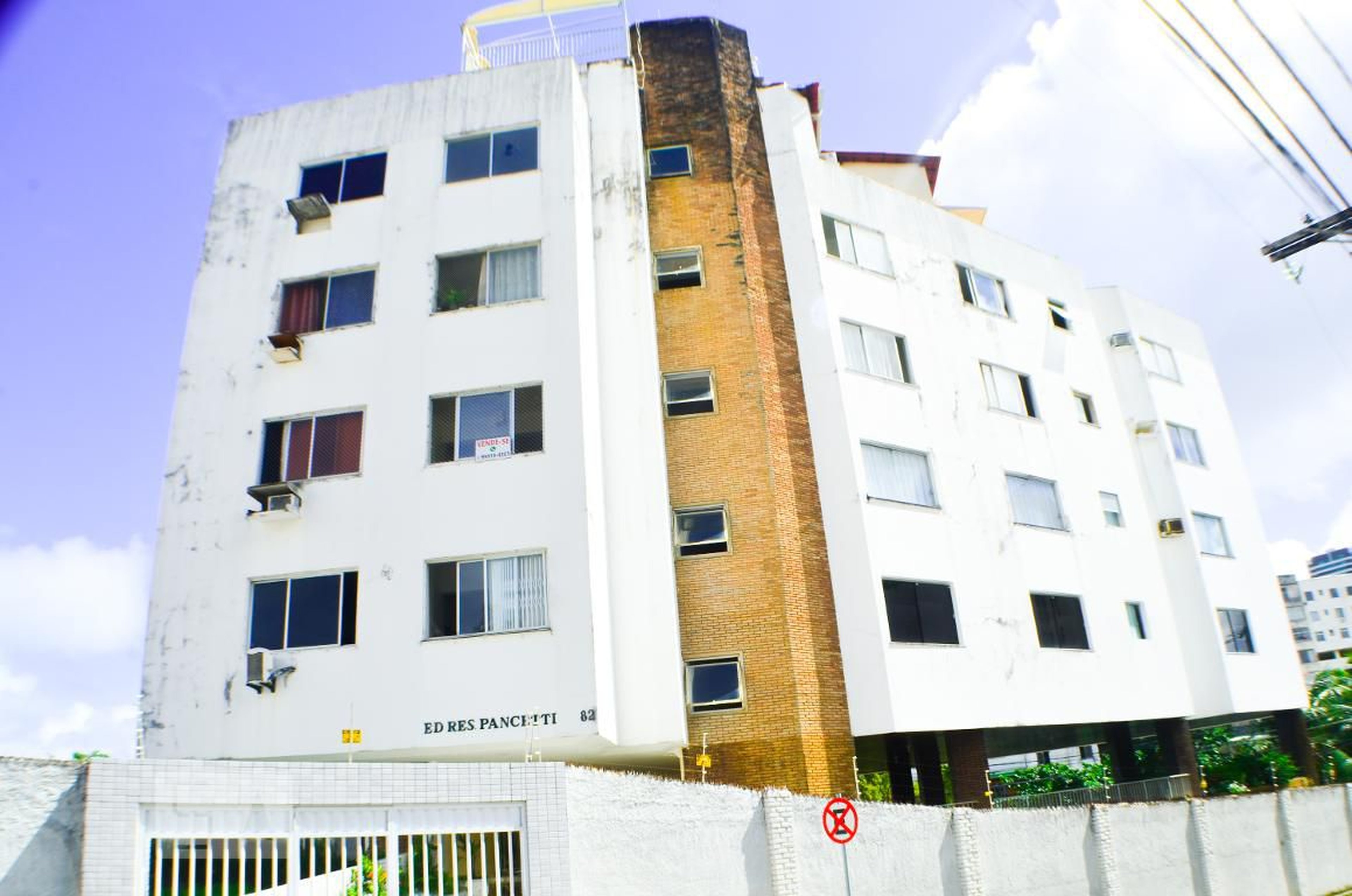 Fachada residencial panseti