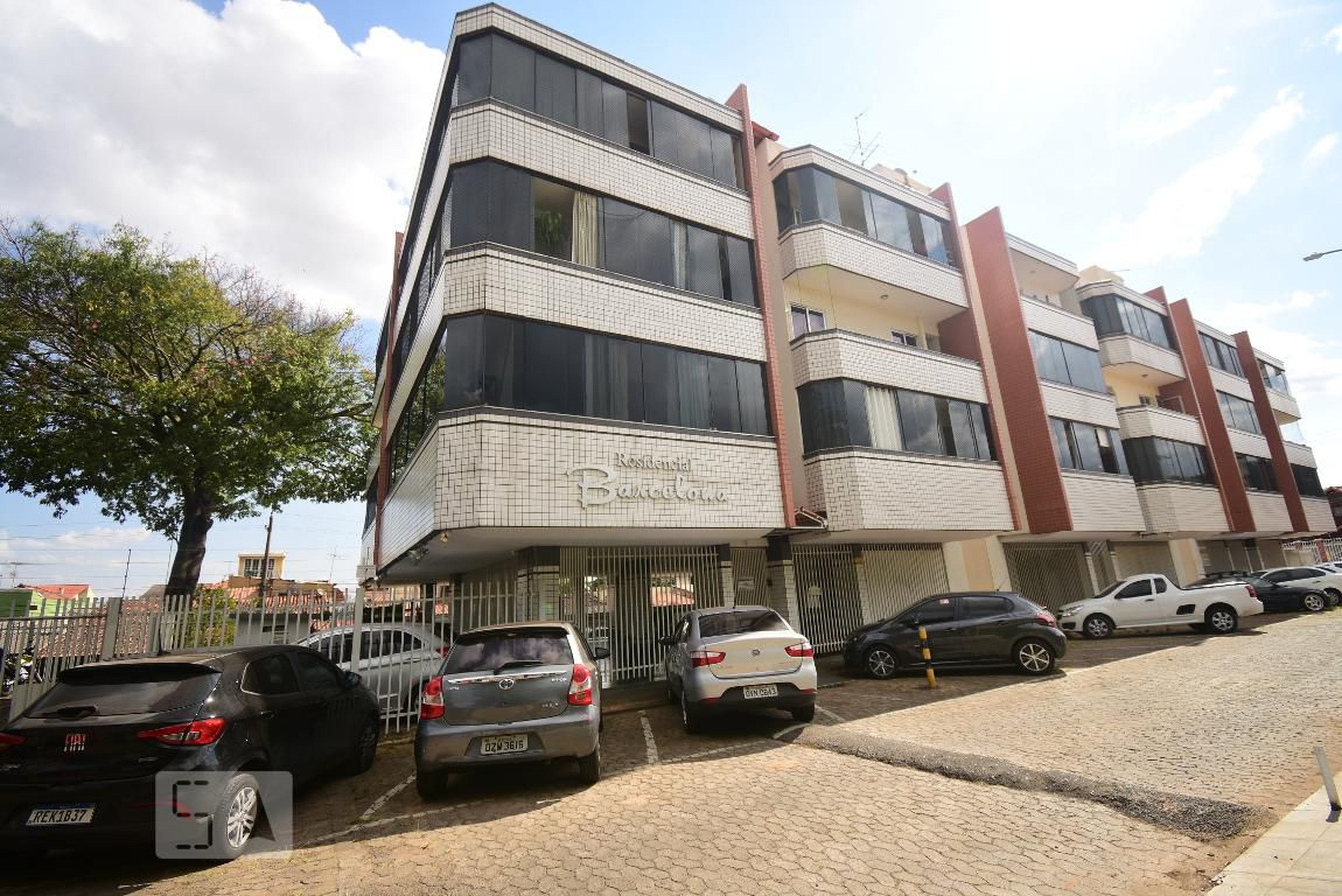 Fachada Condomínio em Qi 18, Bloco A