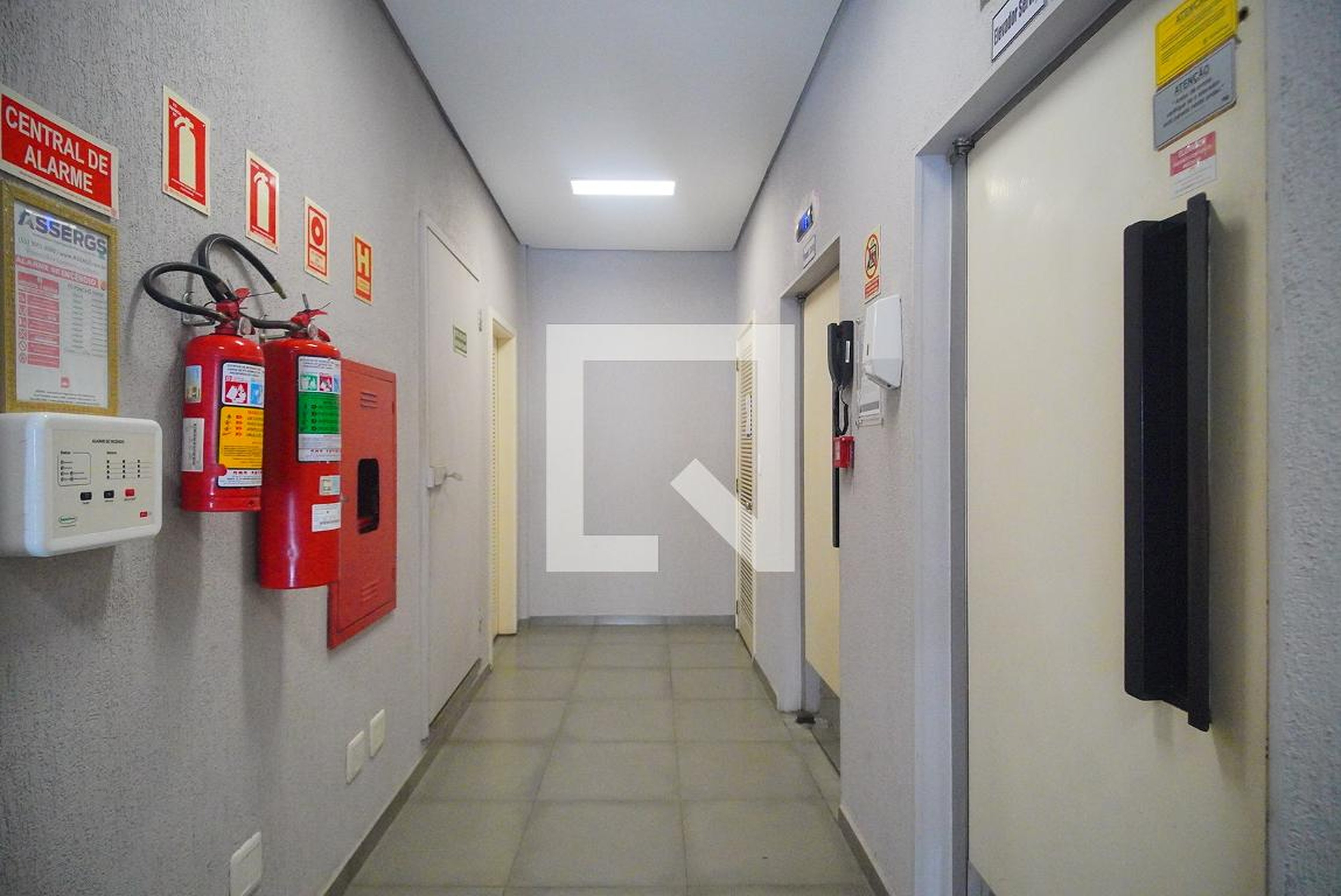 Elevador - Poncho Verde