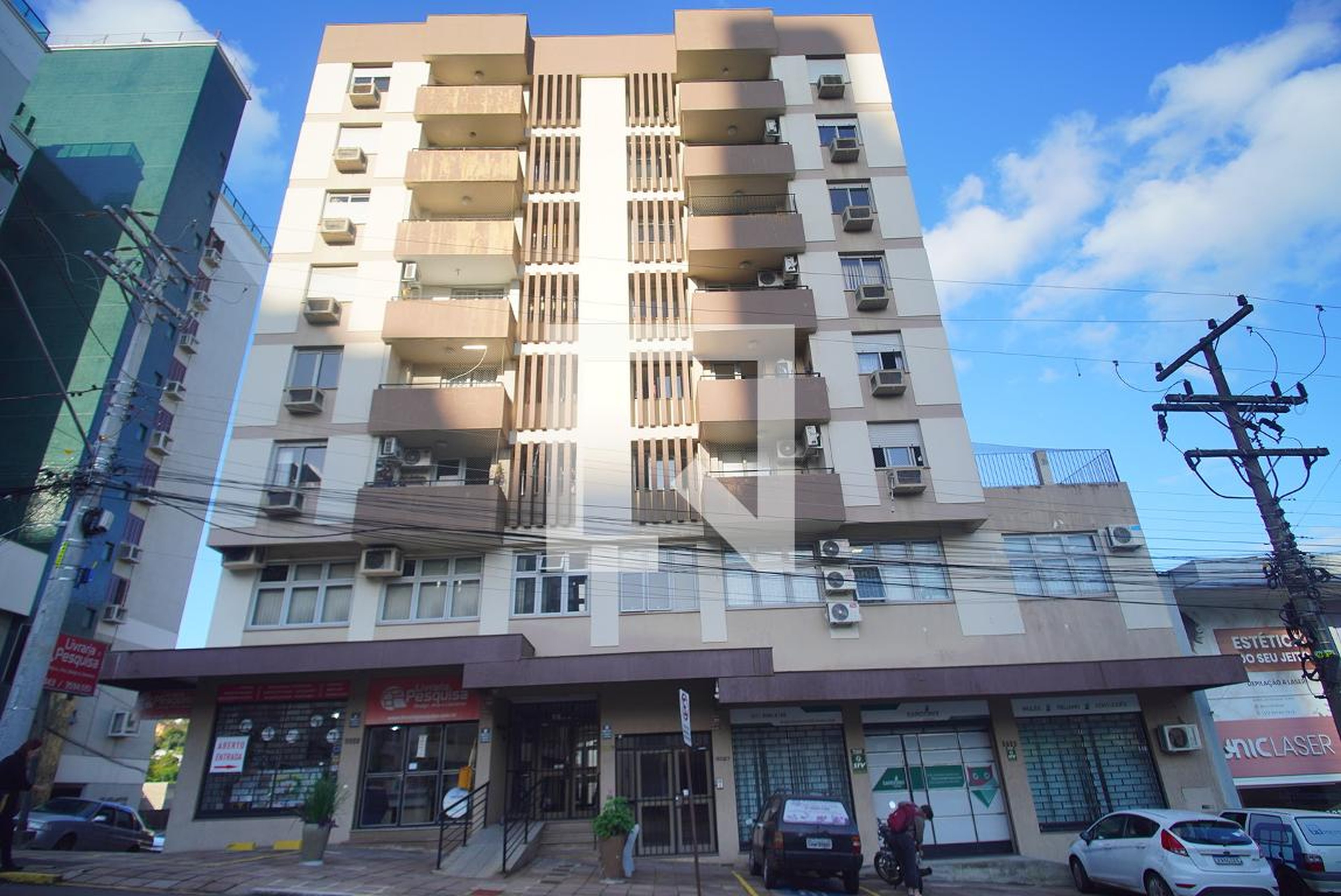 Fachada Condomínio Poncho Verde