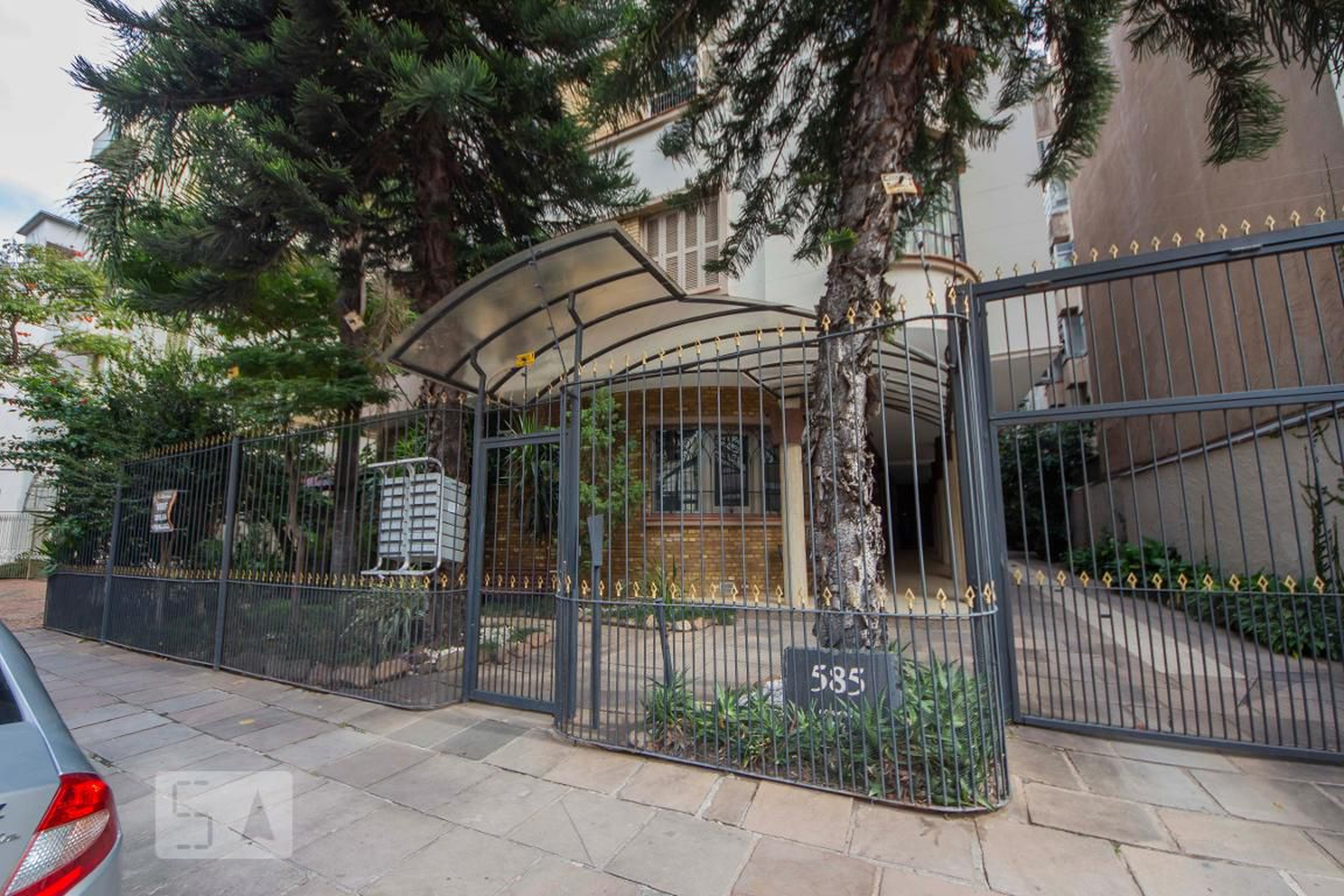 Fachada do Condomínio Condomínio em Rua Doutor Barros Cassal, 585