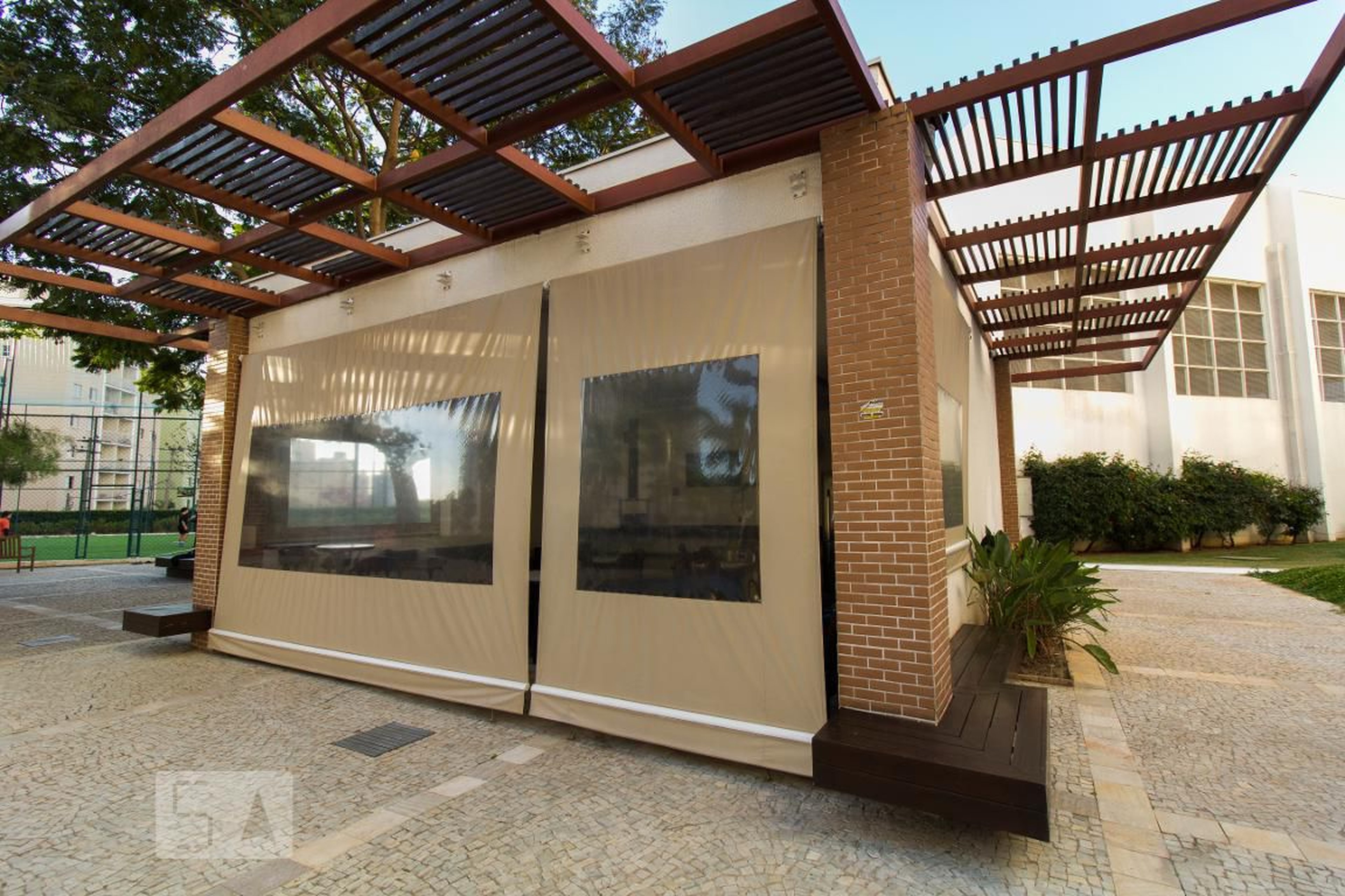 Churrasqueira 1 - Lessence