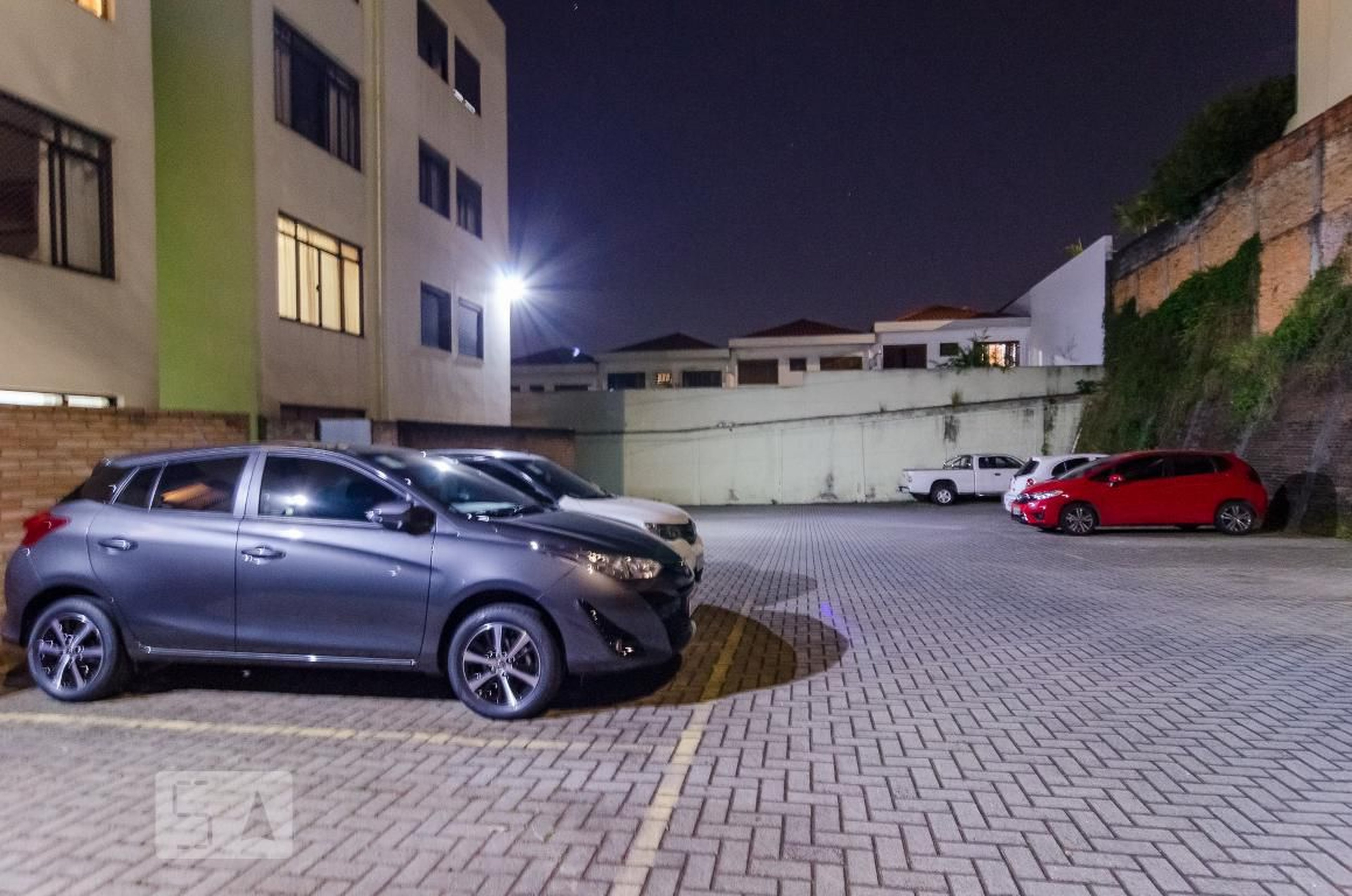 Estacionamento - Residencial miruna