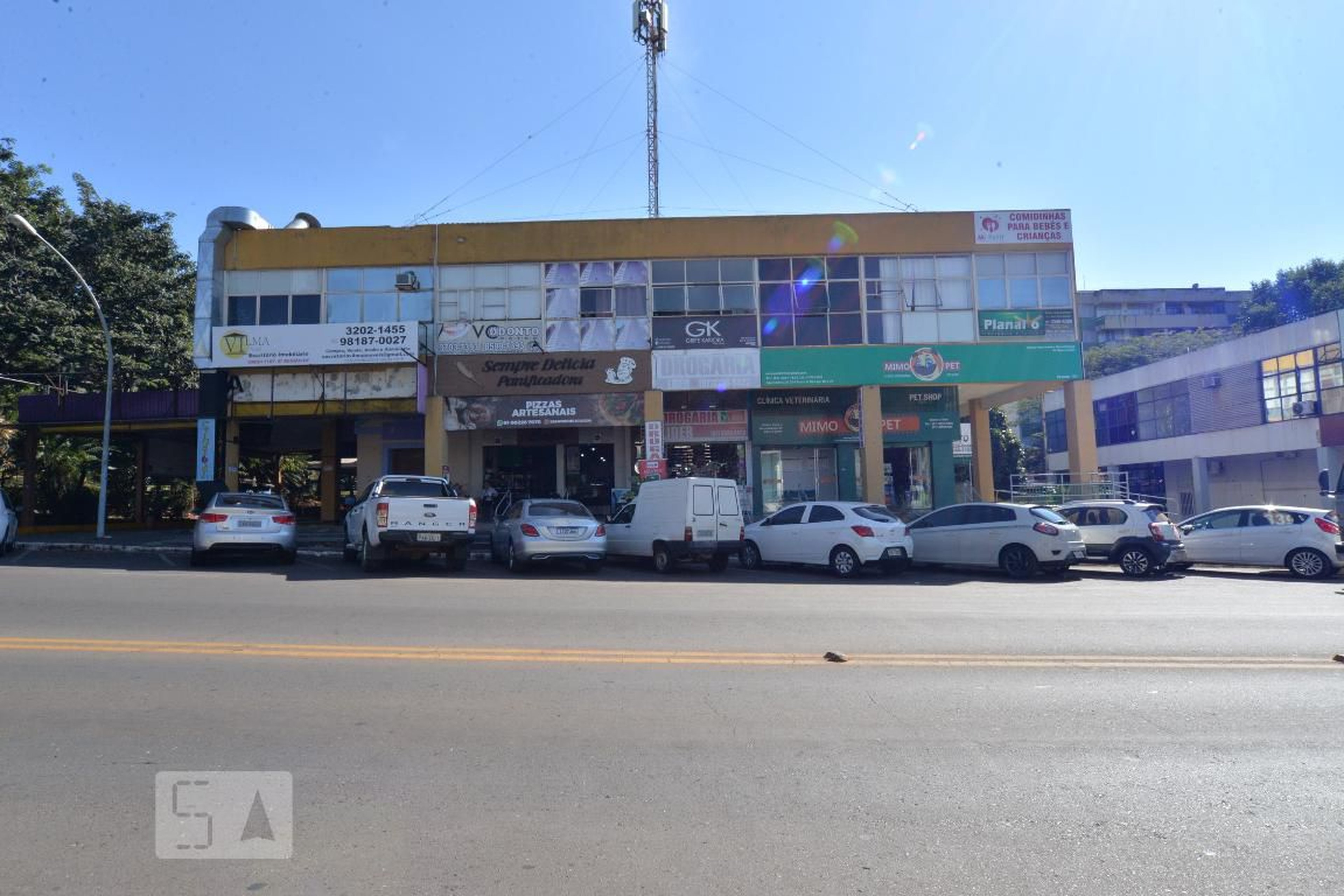 Fachada Condomínio em Shcn Comércio Local Norte 204 - Asa Norte, Brasília - Df, 70842-500, Brasil, sn 