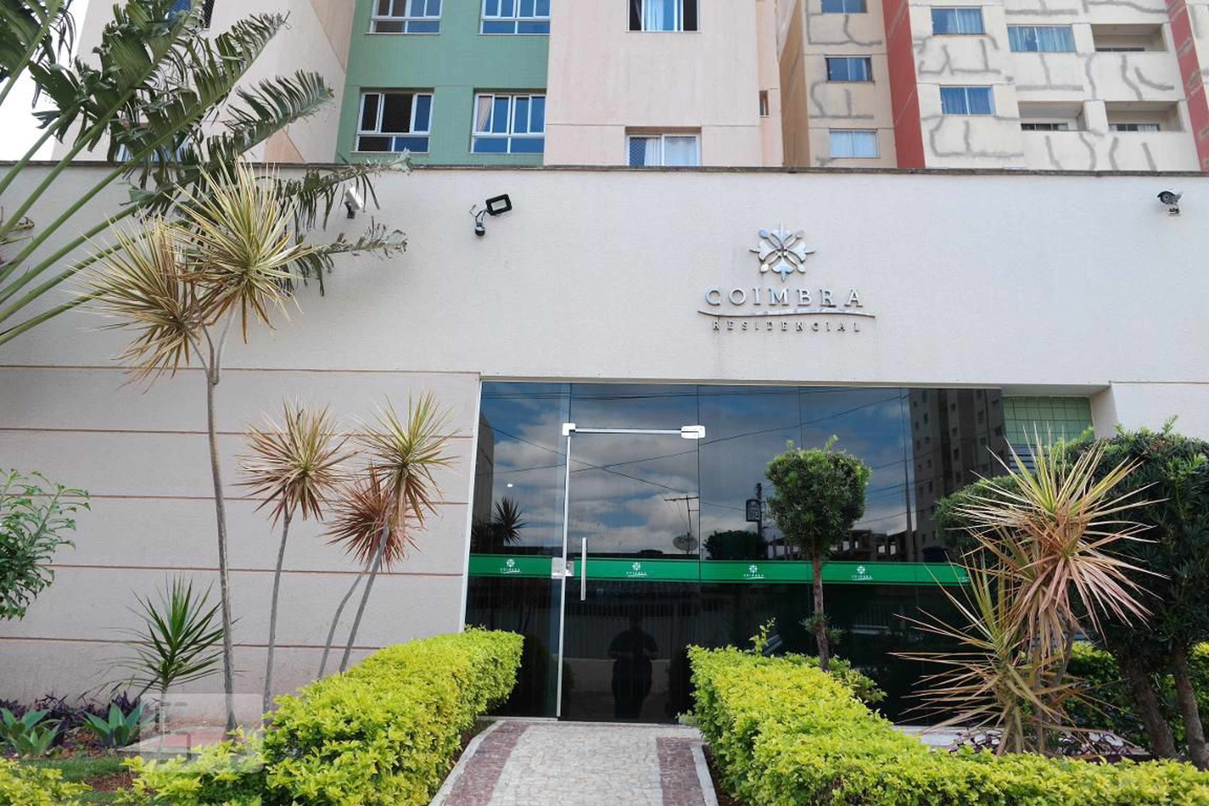 Fachada Condomínio Coimbra Residencial