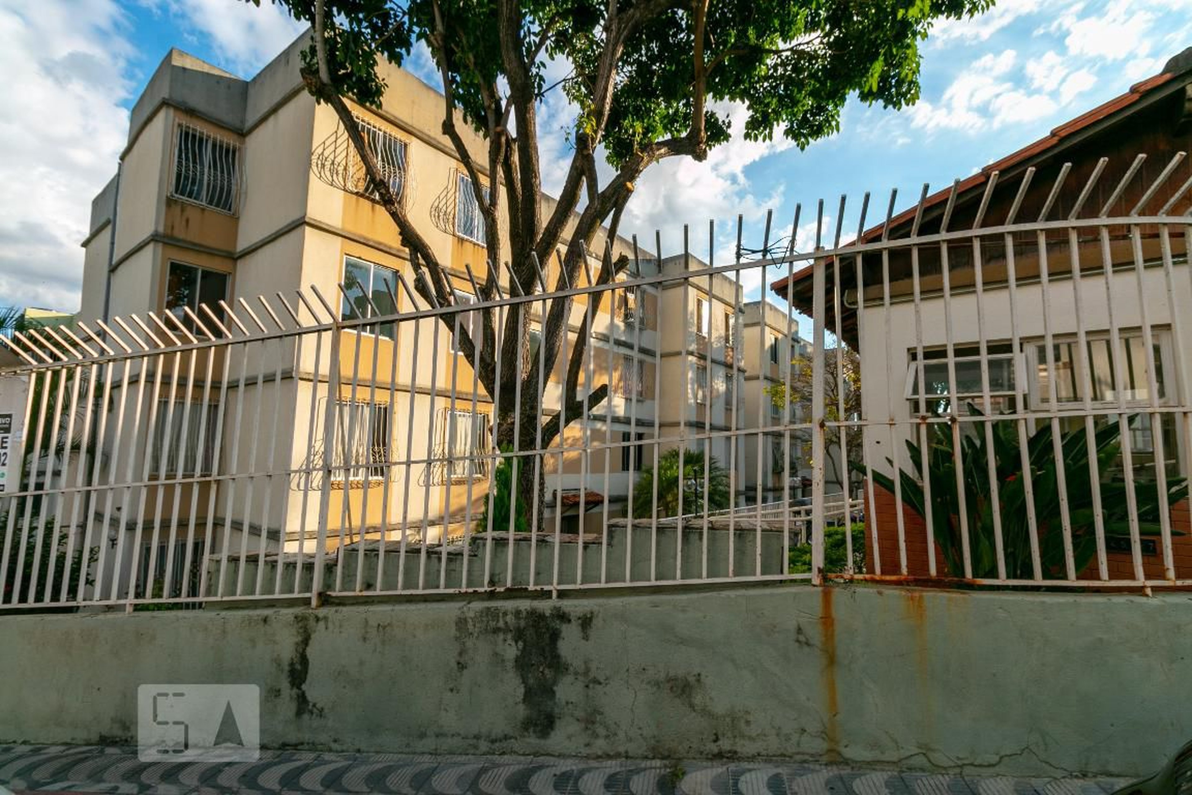 Fachada Condomínio Apartamentos