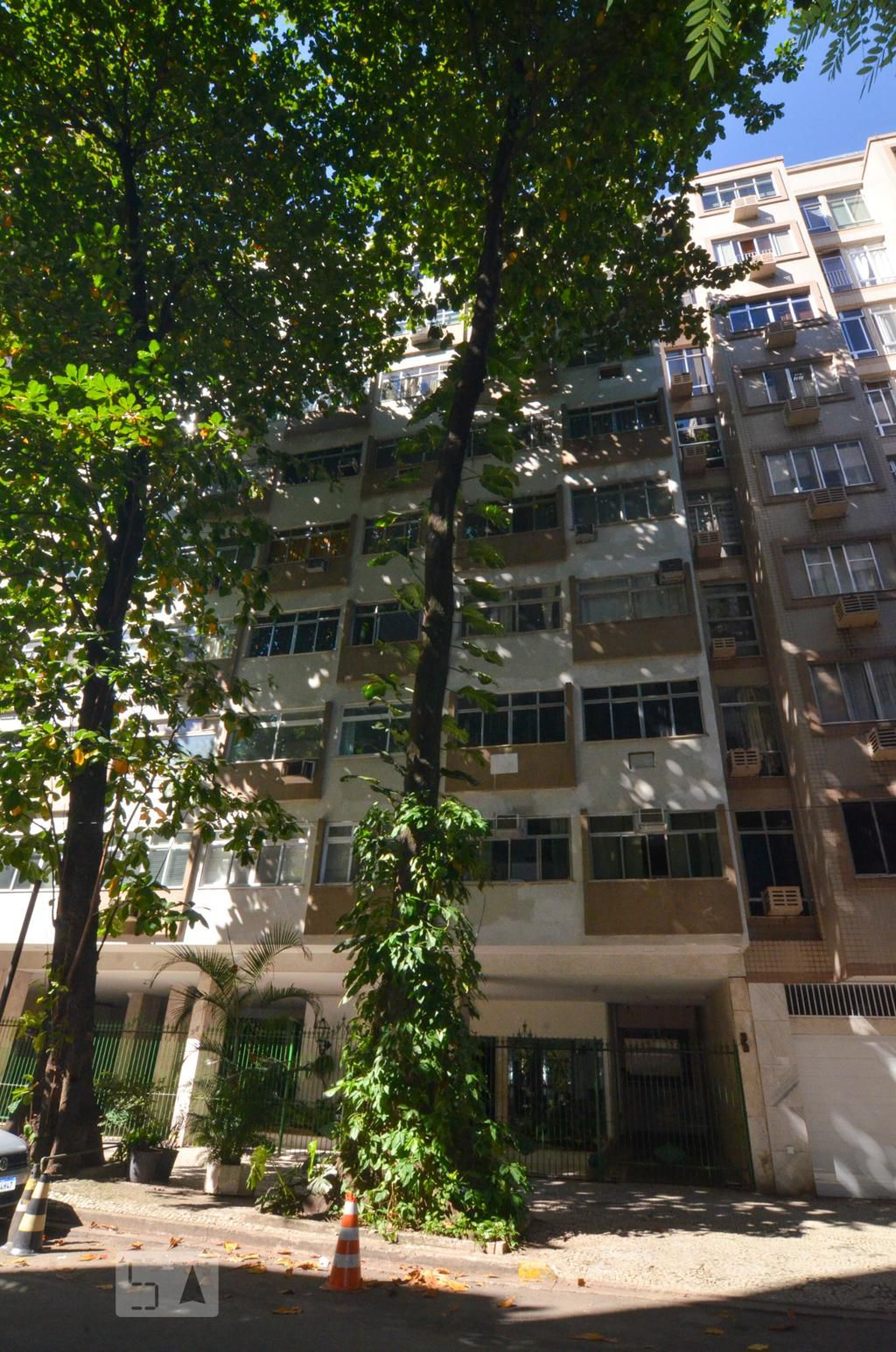 Fachada Condomínio Las Casas