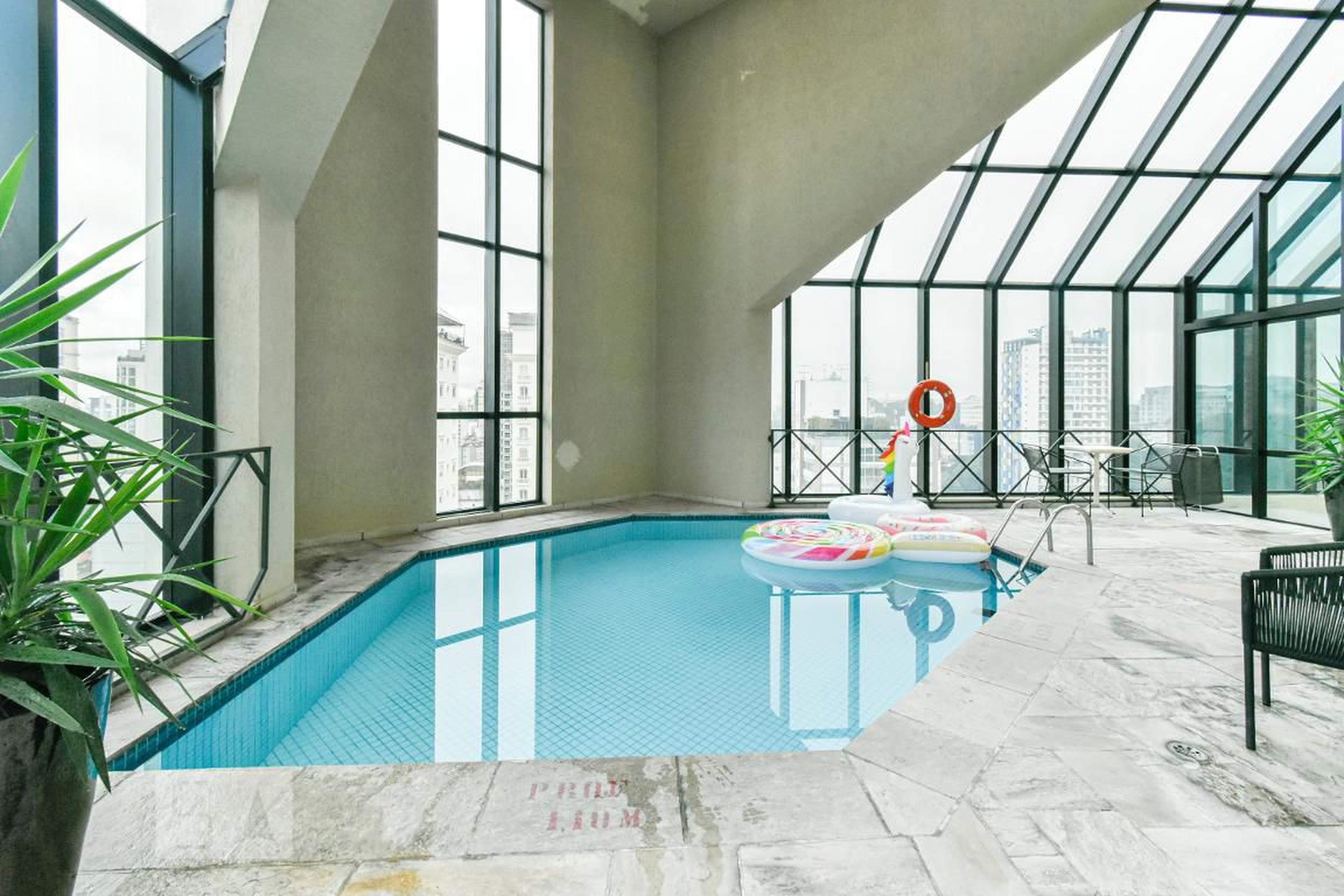 Piscina - Quality Oscar Freire