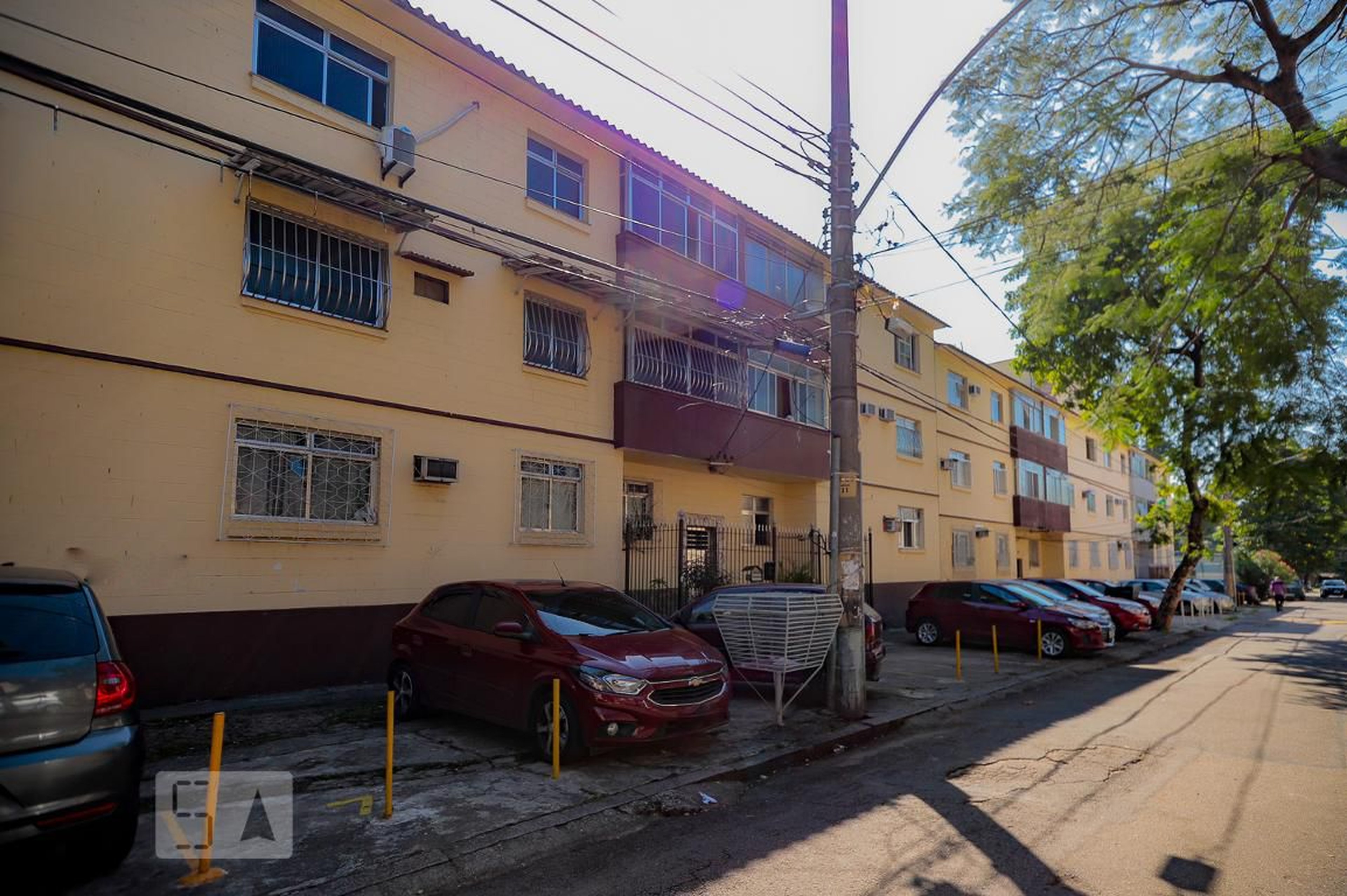 Fachada Condomínio em Rua Velinda Mauricio da Fonseca, 125