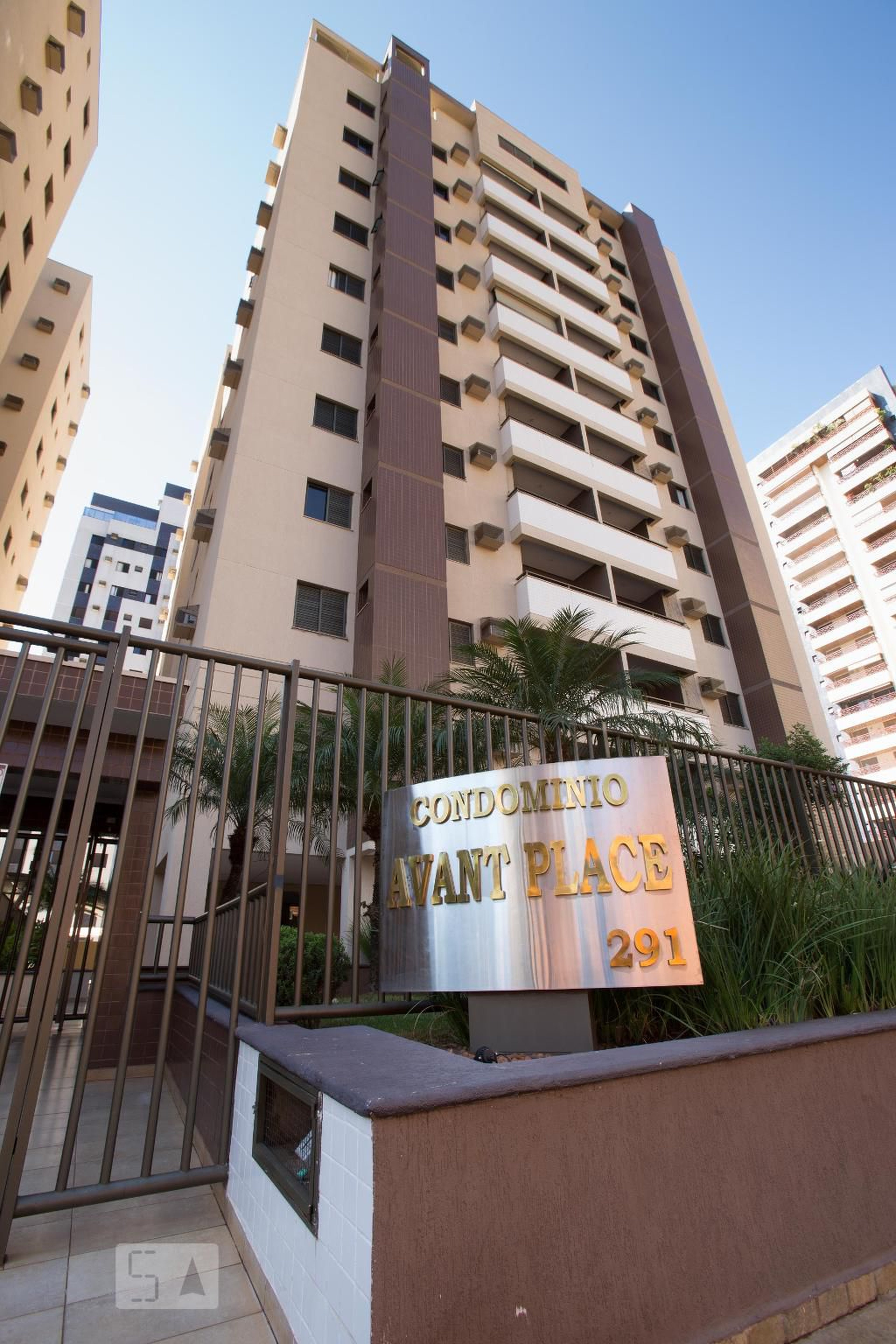 Fachada Condomínio em Rua Humaitá, 291