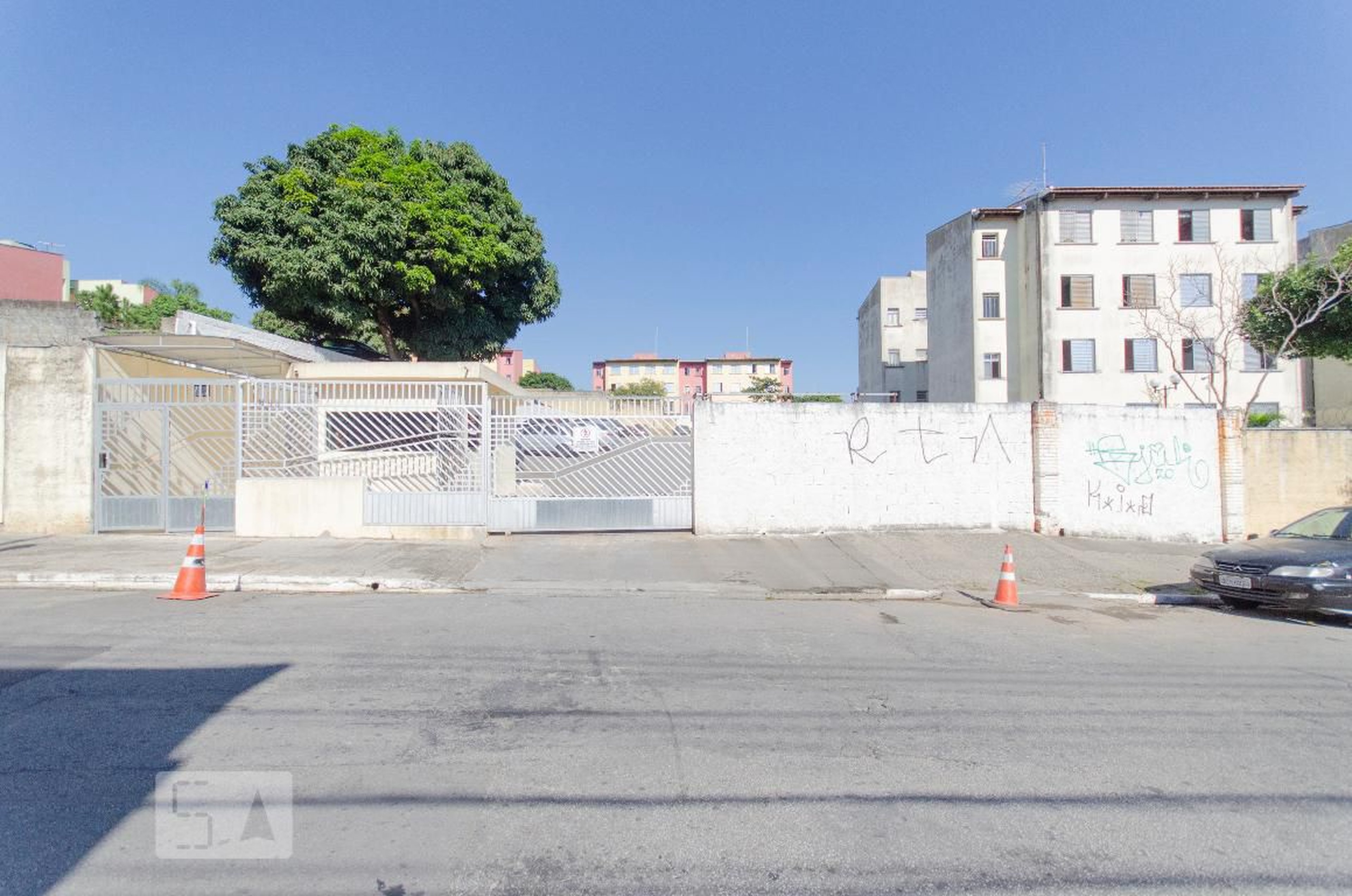 Fachada Condomínio em Rua Colônia Leopoldina, 487