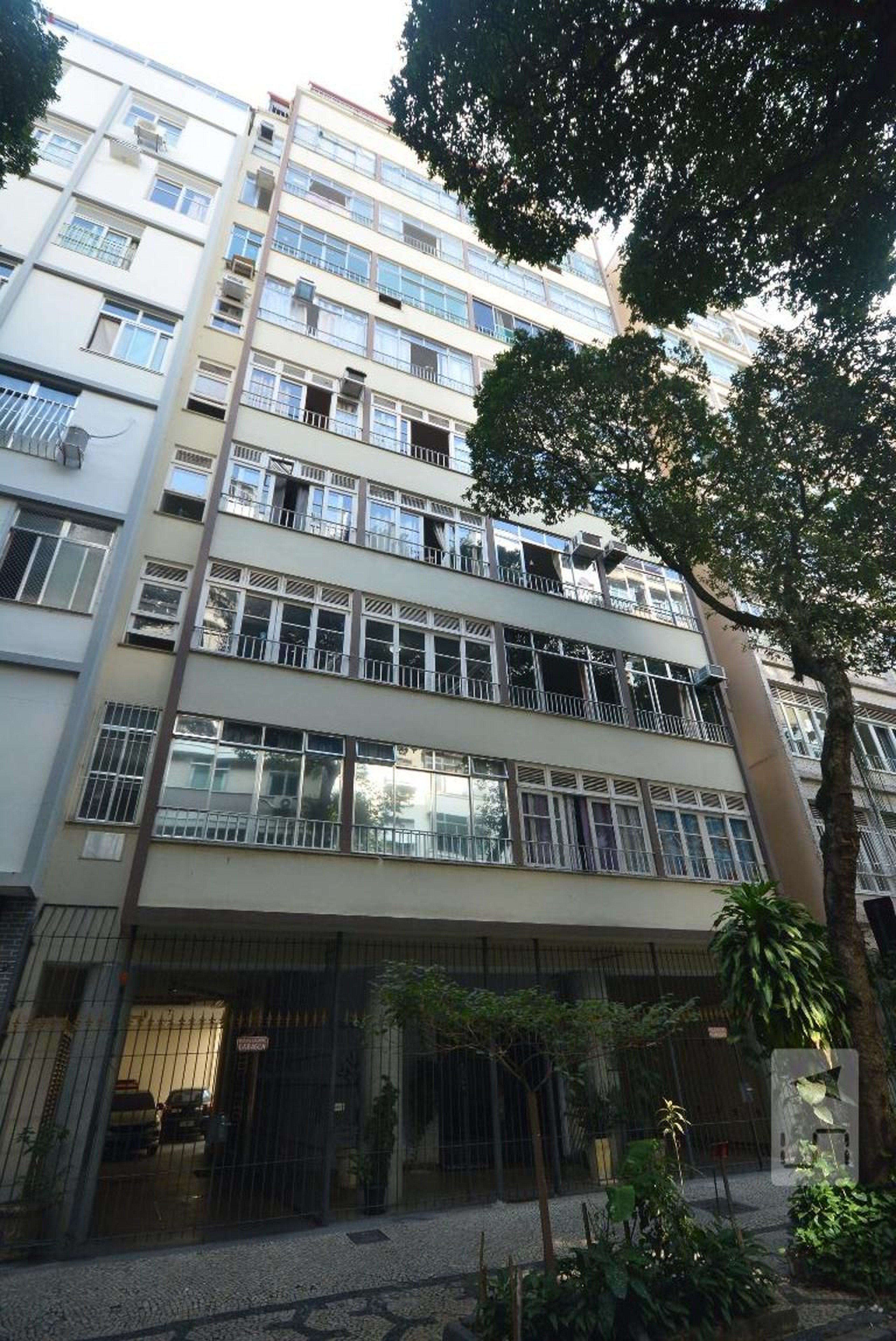 Fachada do Prédio Edifício Roselene