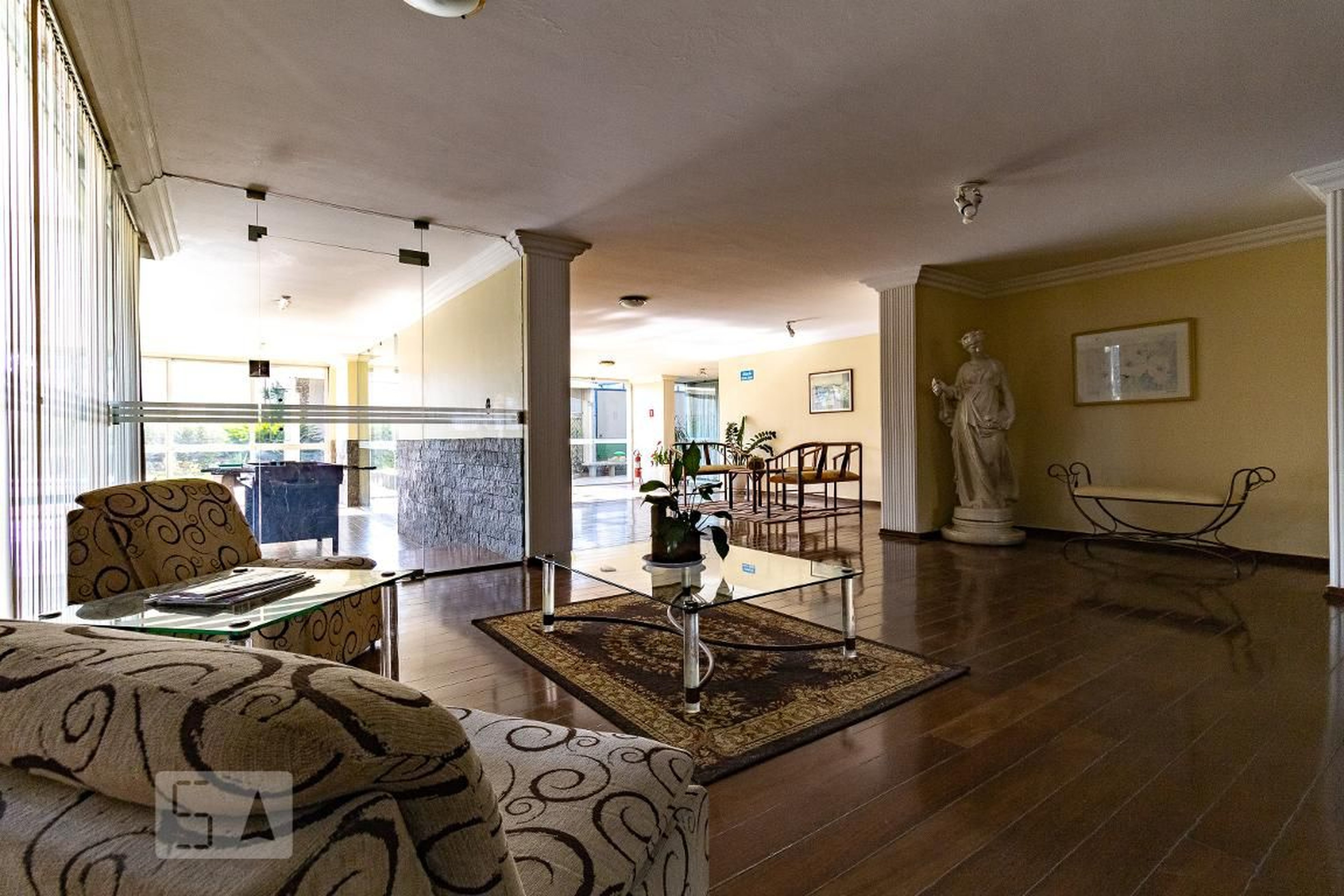 Hall de Entrada - Colone