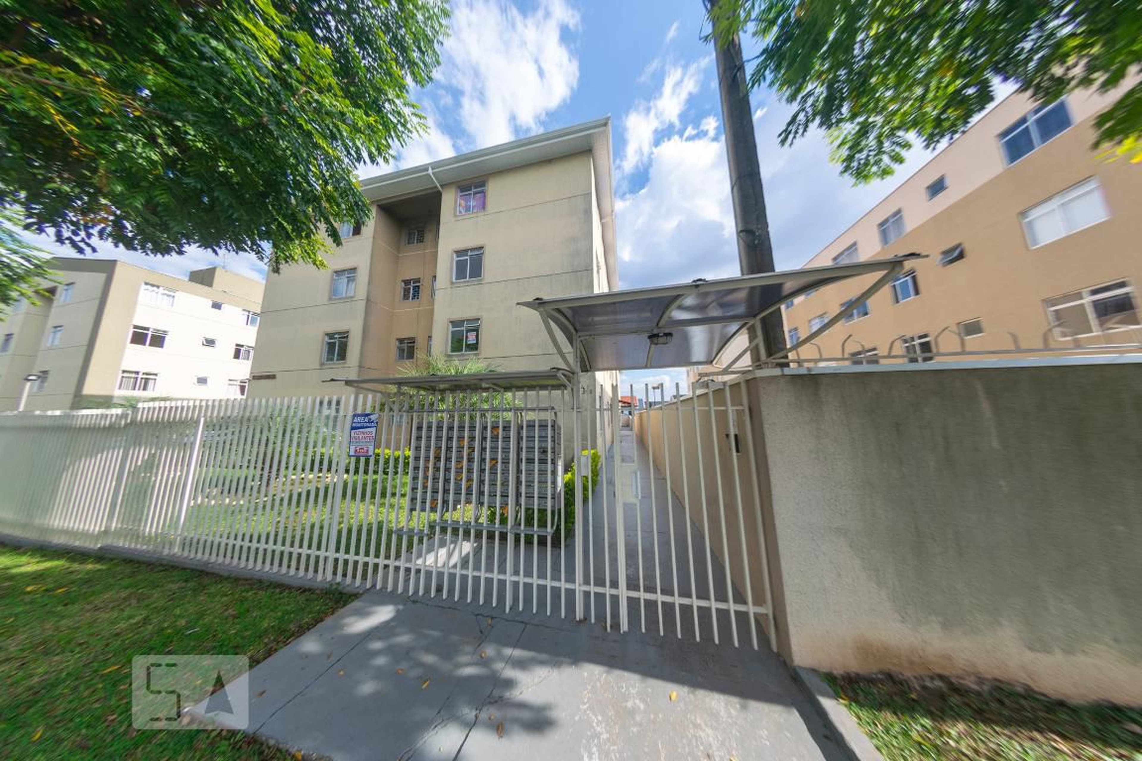 Fachada do Condomínio Condomínio em Rua Guilherme Mazeto, 270