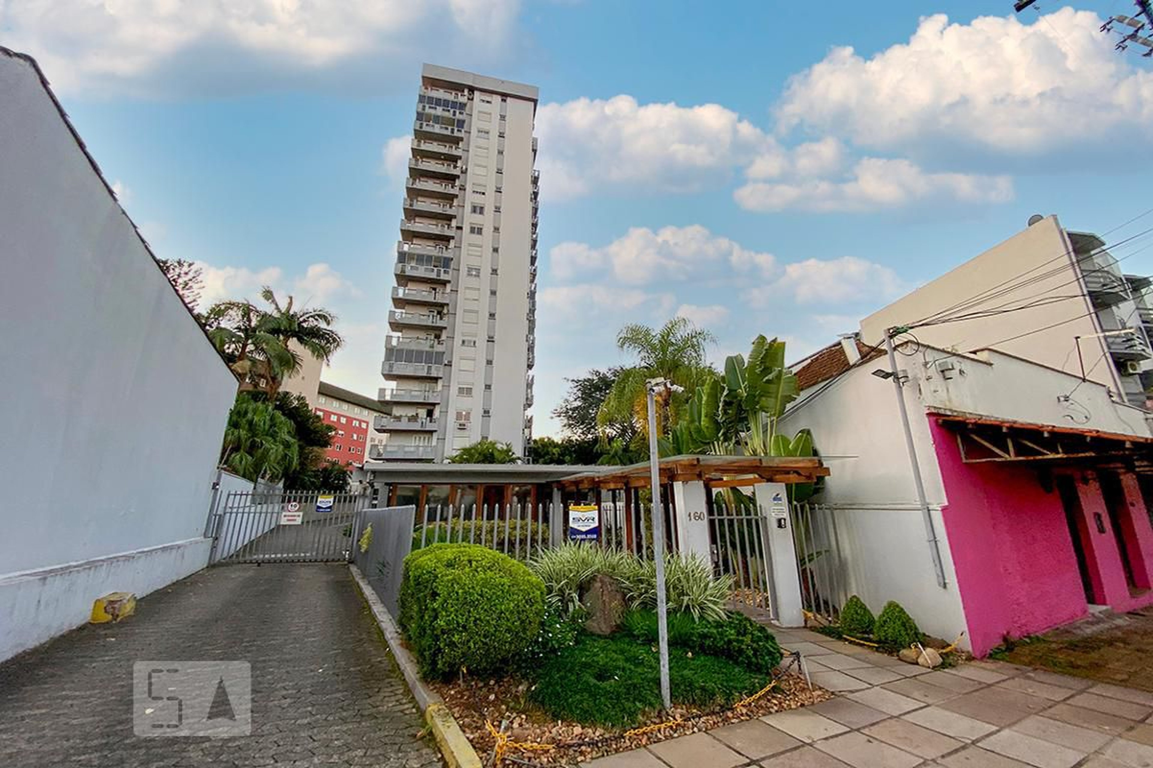 Fachada do Prédio Condomínio Ibiza