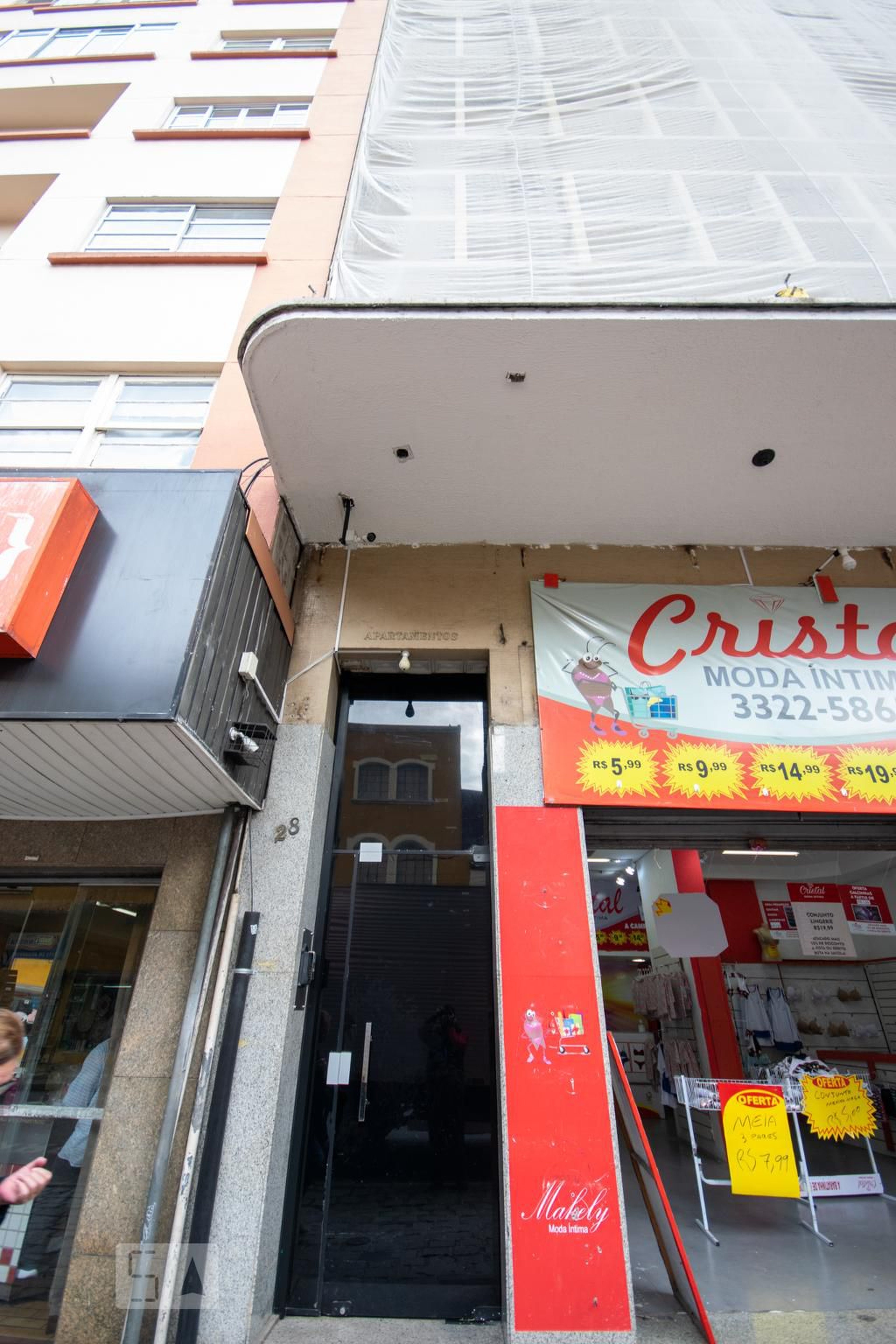 Fachada do Prédio Condomínio em R. José Loureiro, 28