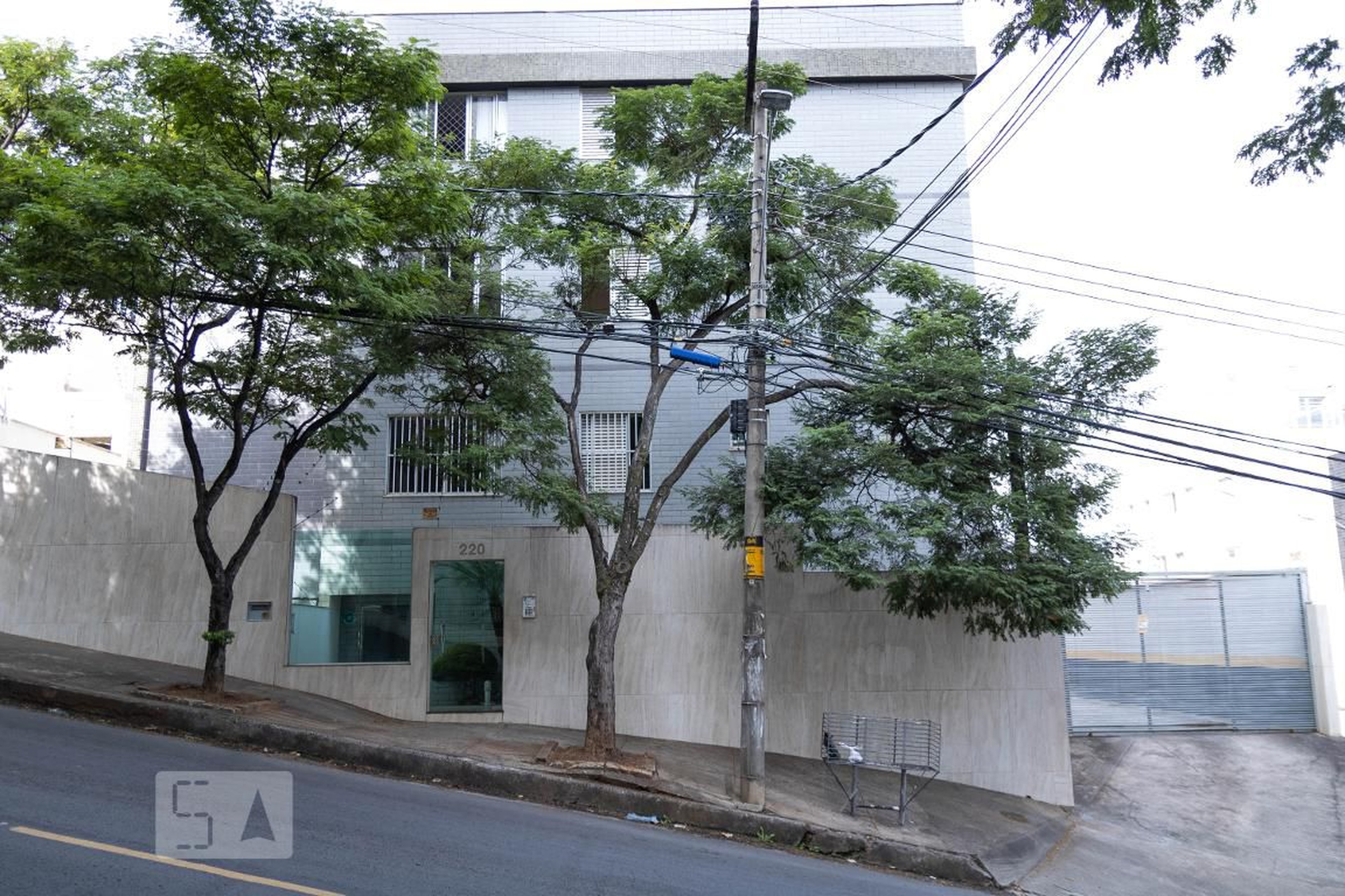 Fachada Condomínio em Rua Ulisses Marcondes Escobar, 220