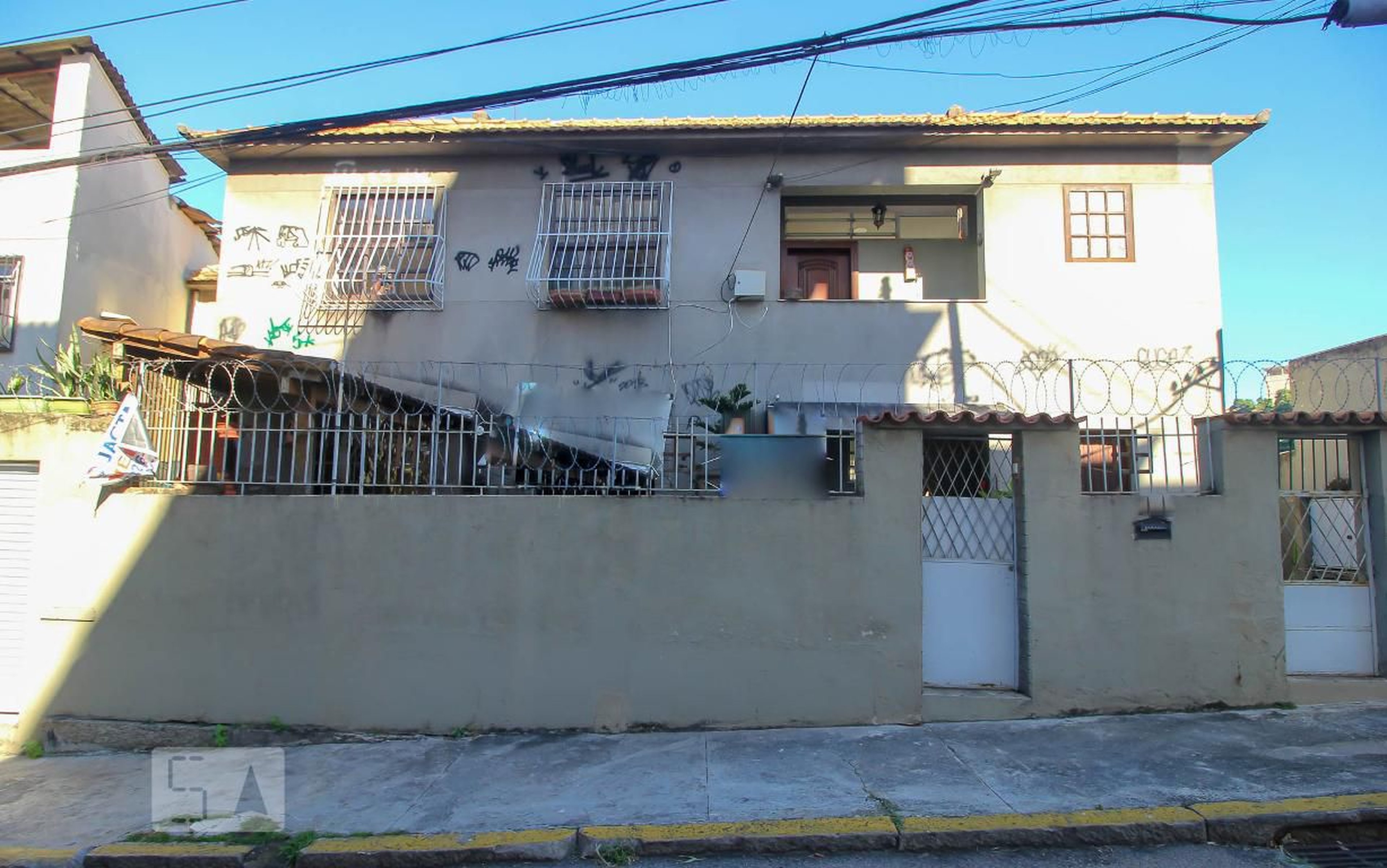 Fachada do Prédio Condomínio em Rua Monte Alegre, 143