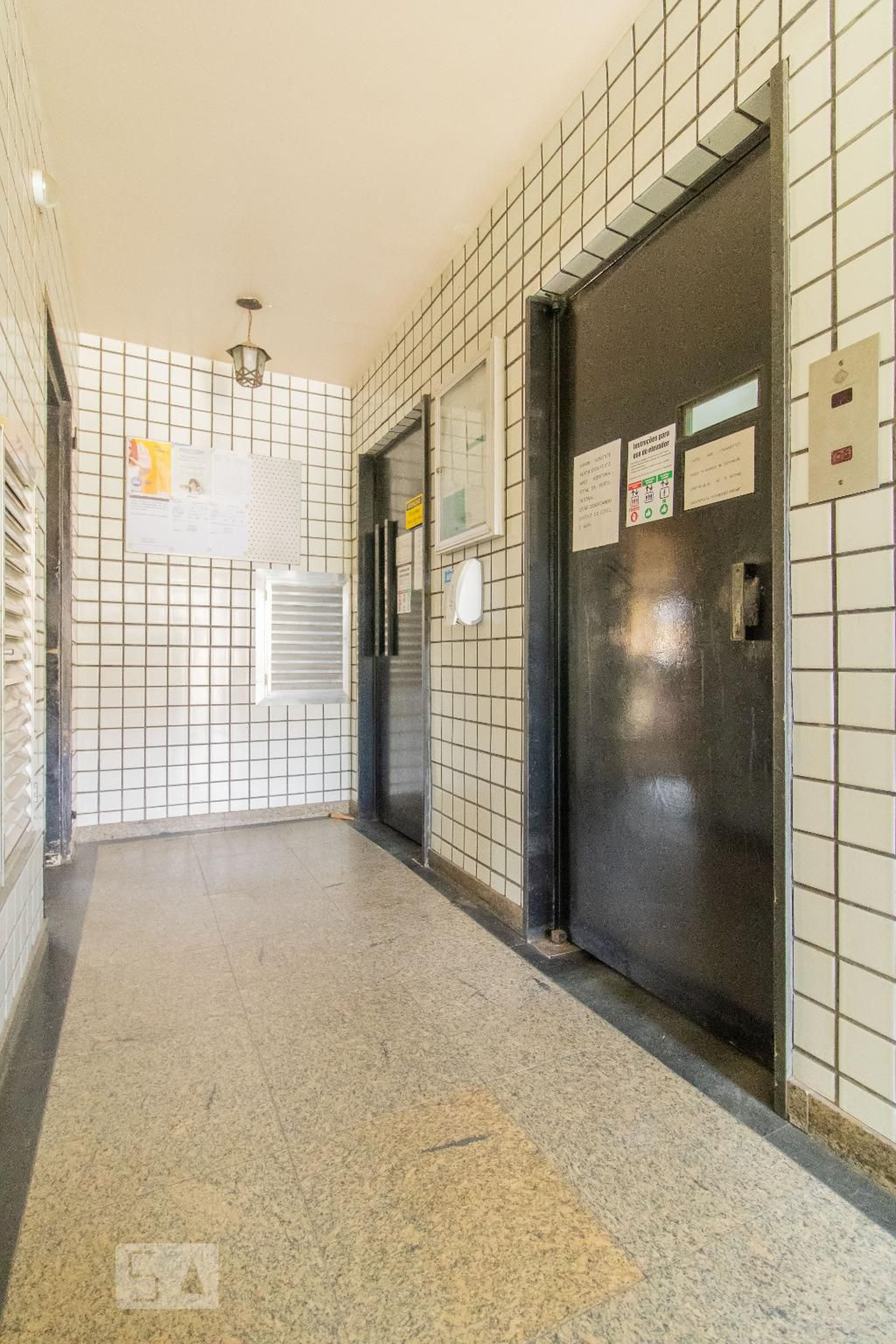 Elevador - Edifício Hugo