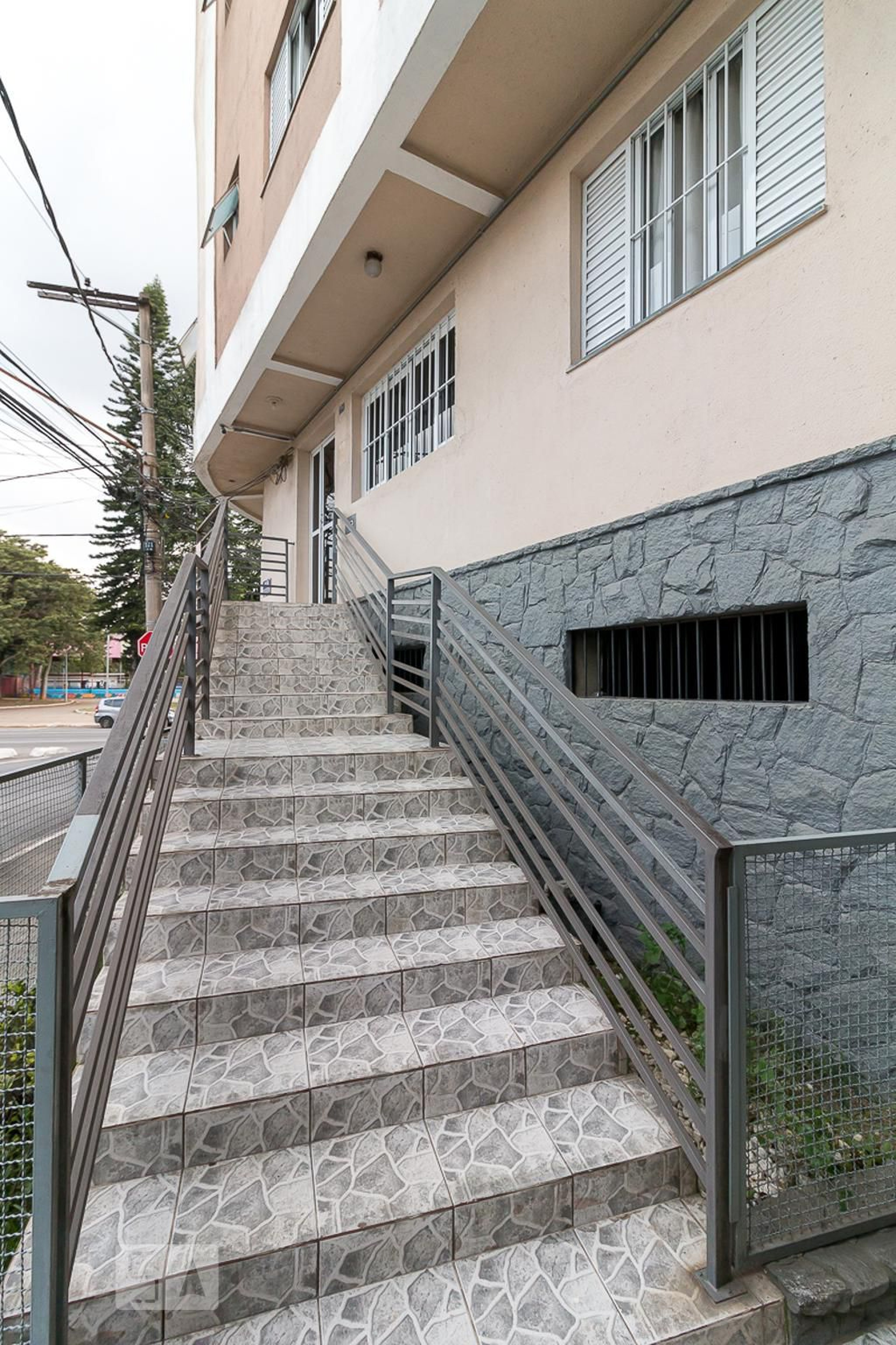 Entrada do prédio - Maria Aurora de Castro