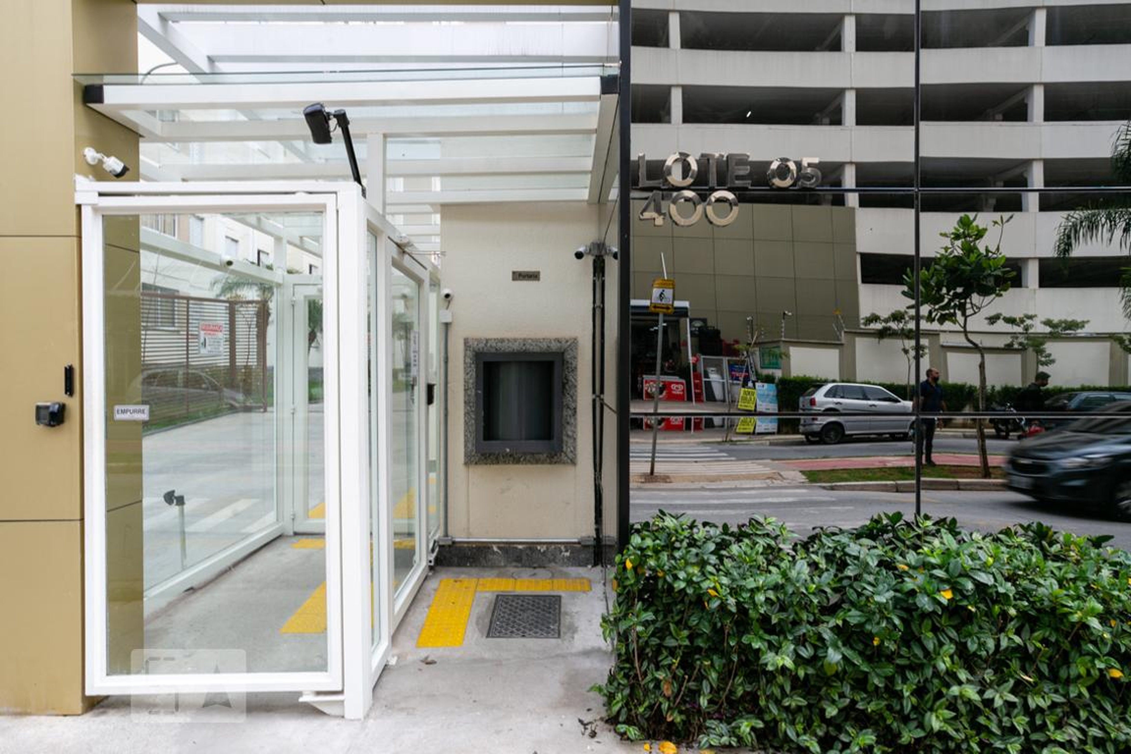 Fachada do condomínio Condomínio Spazio Jardim Botânico