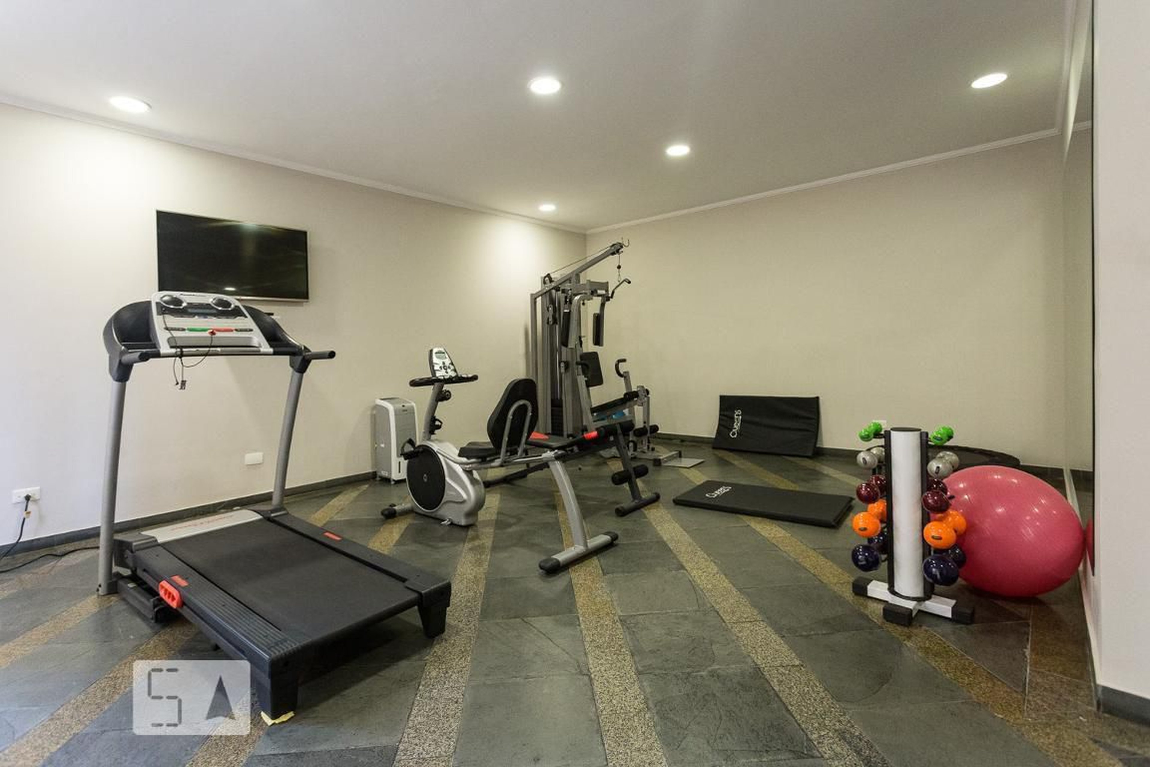 Academia - Maison Plaza Athenee