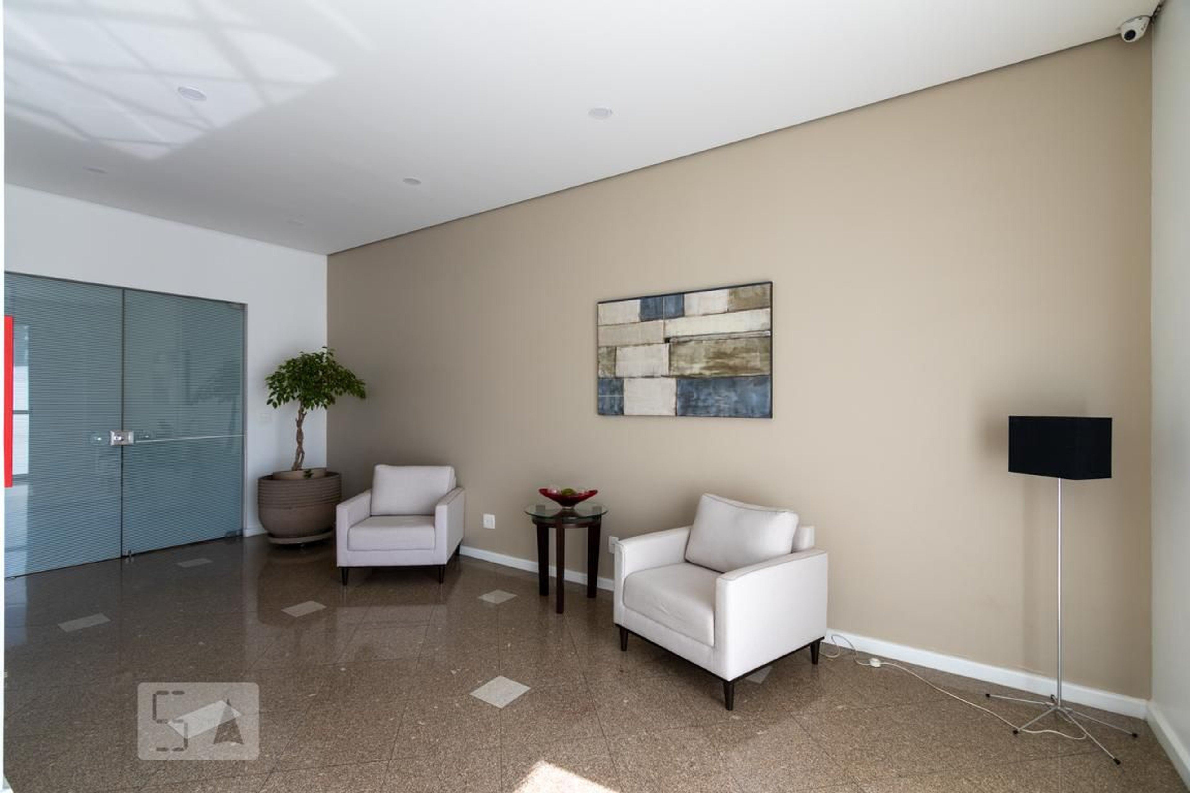 Hall - Chateau Belmont