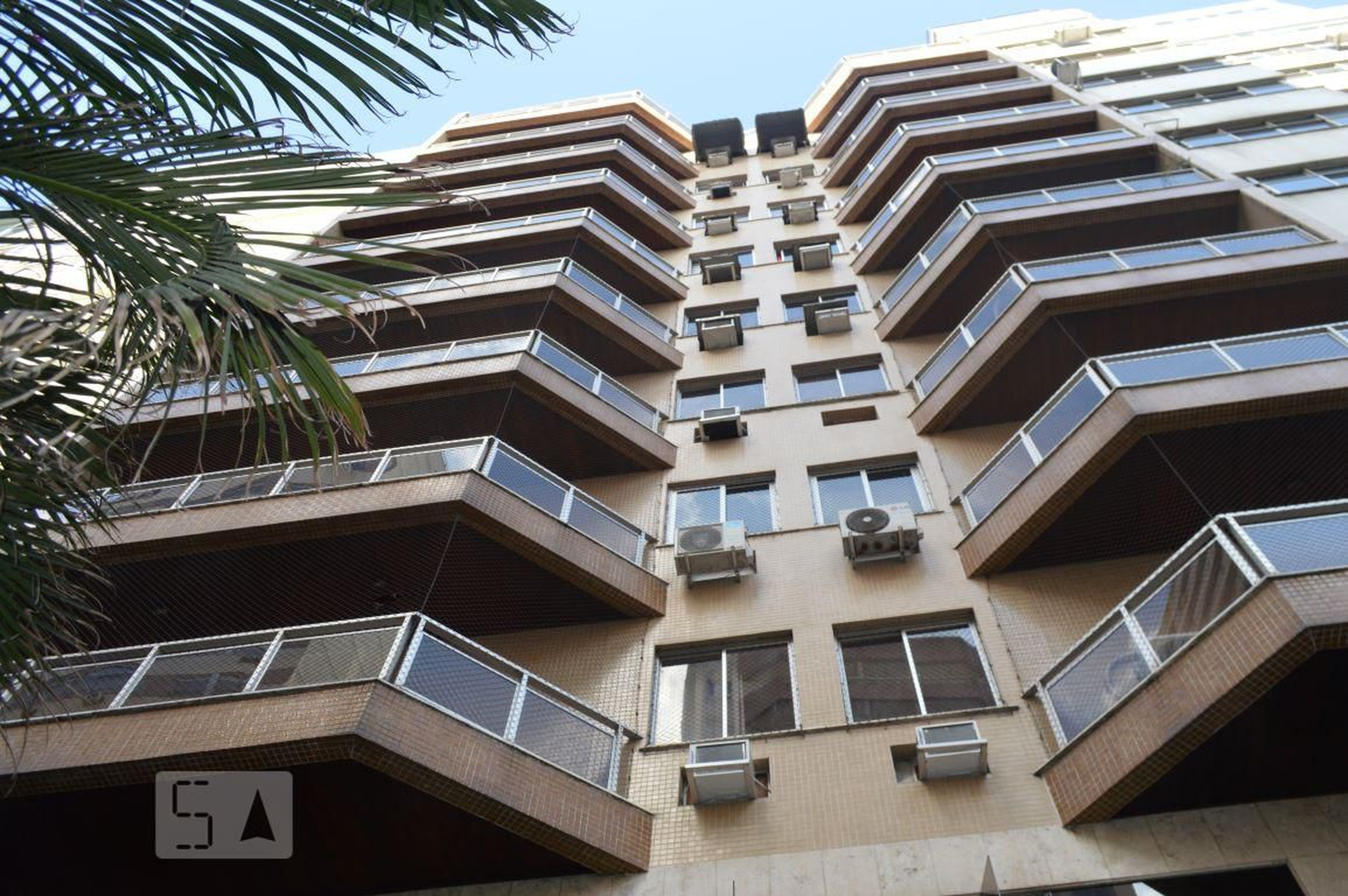 Fachada Condomínio Cote Deville