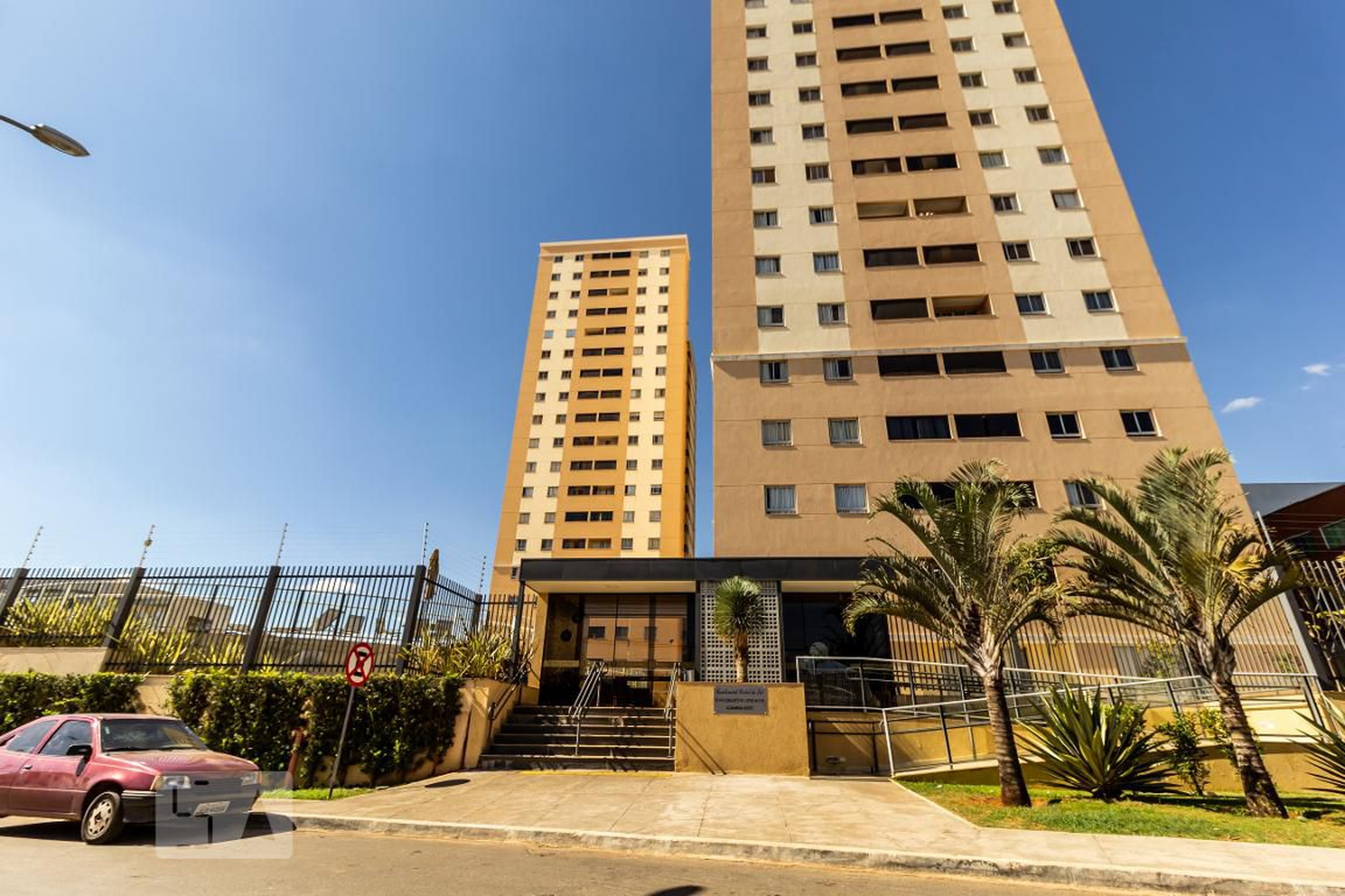 Fachada Condomínio em Qi 416 Conjunto 2, BLOCO B APTO 11