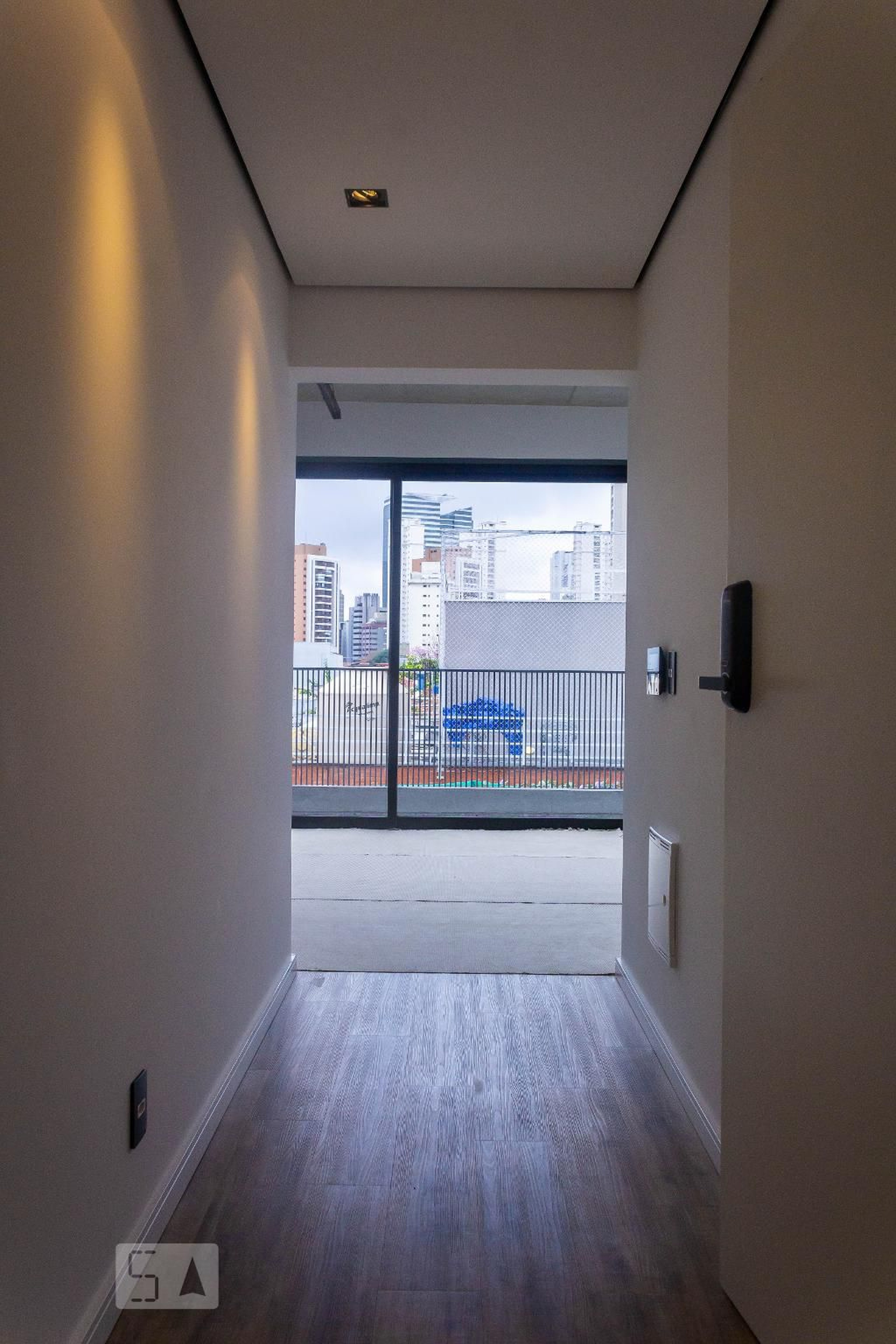 Entrada - Edifício Amendoeira