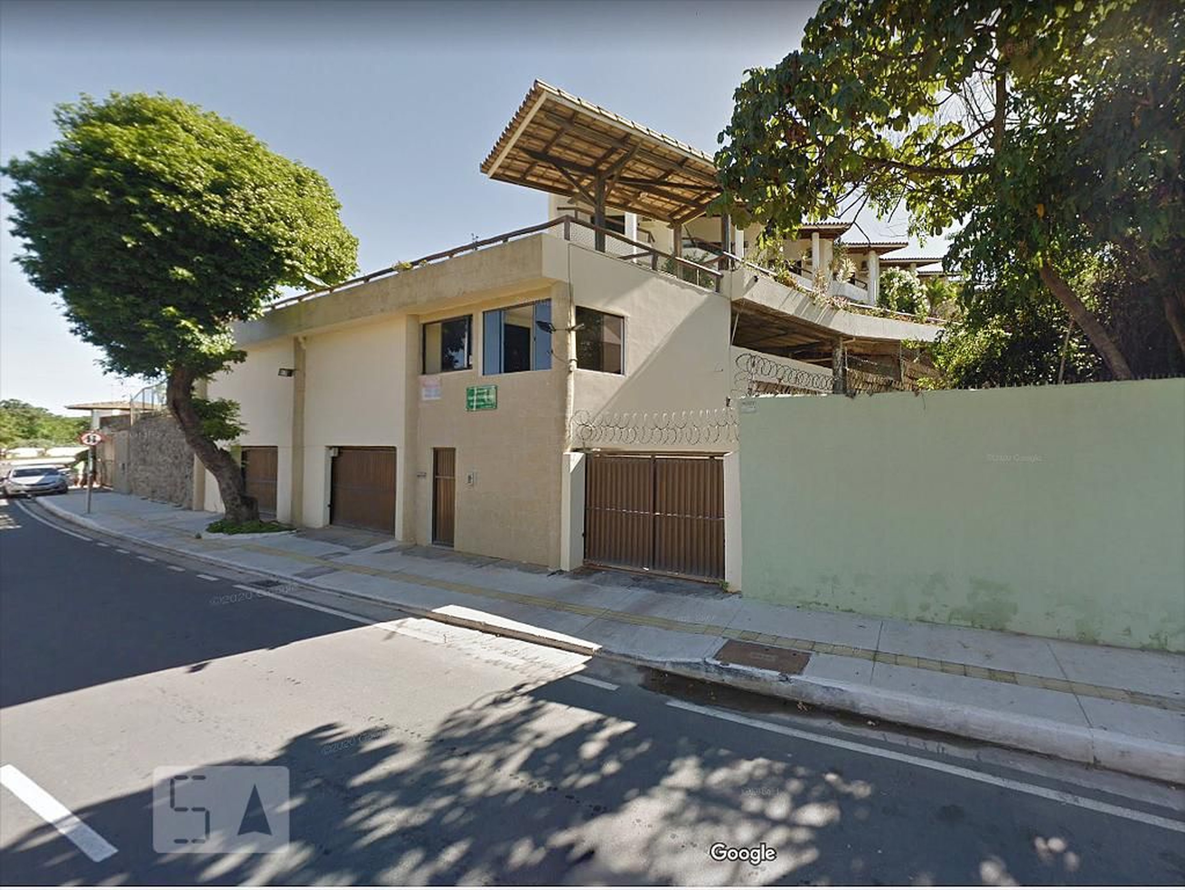 Fachada do Condomínio Condomínio em Rua da Quixabá, 26