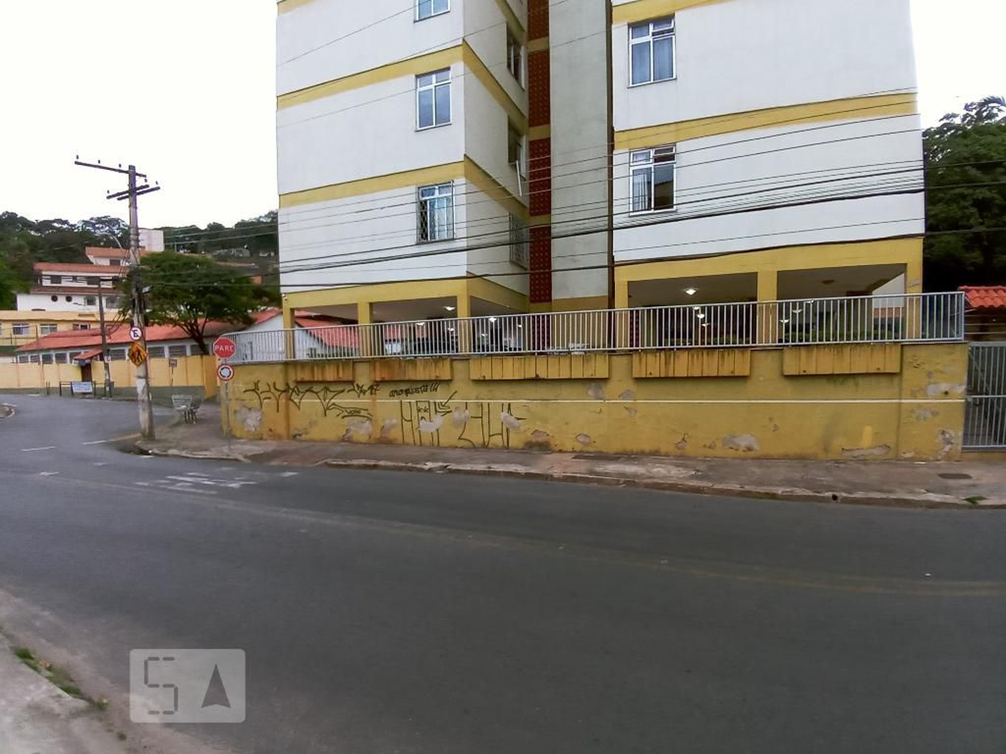 Fachada Condomínio Maria Augusta