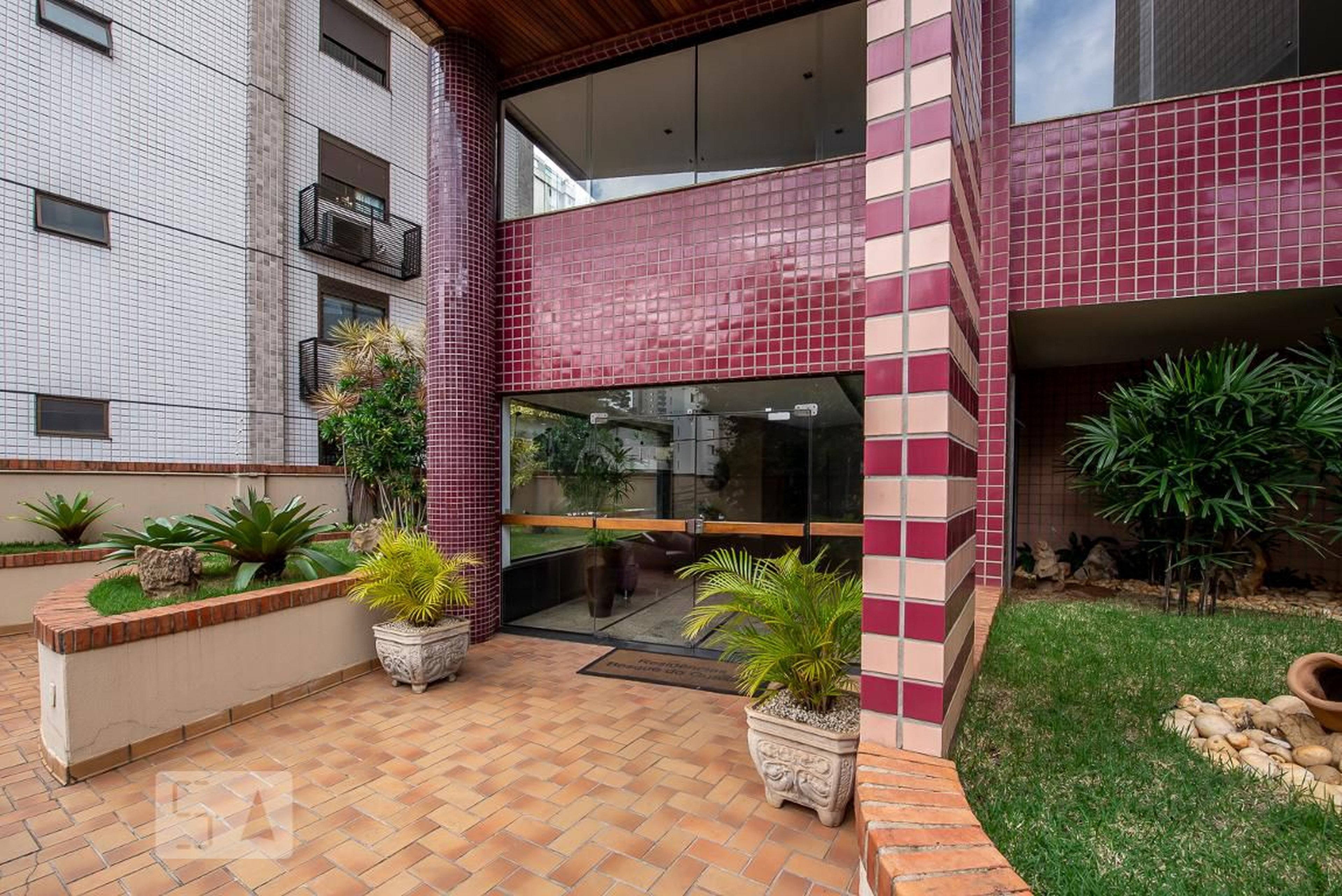 Entrada - Edifício Residencias Bosque do Guaicui