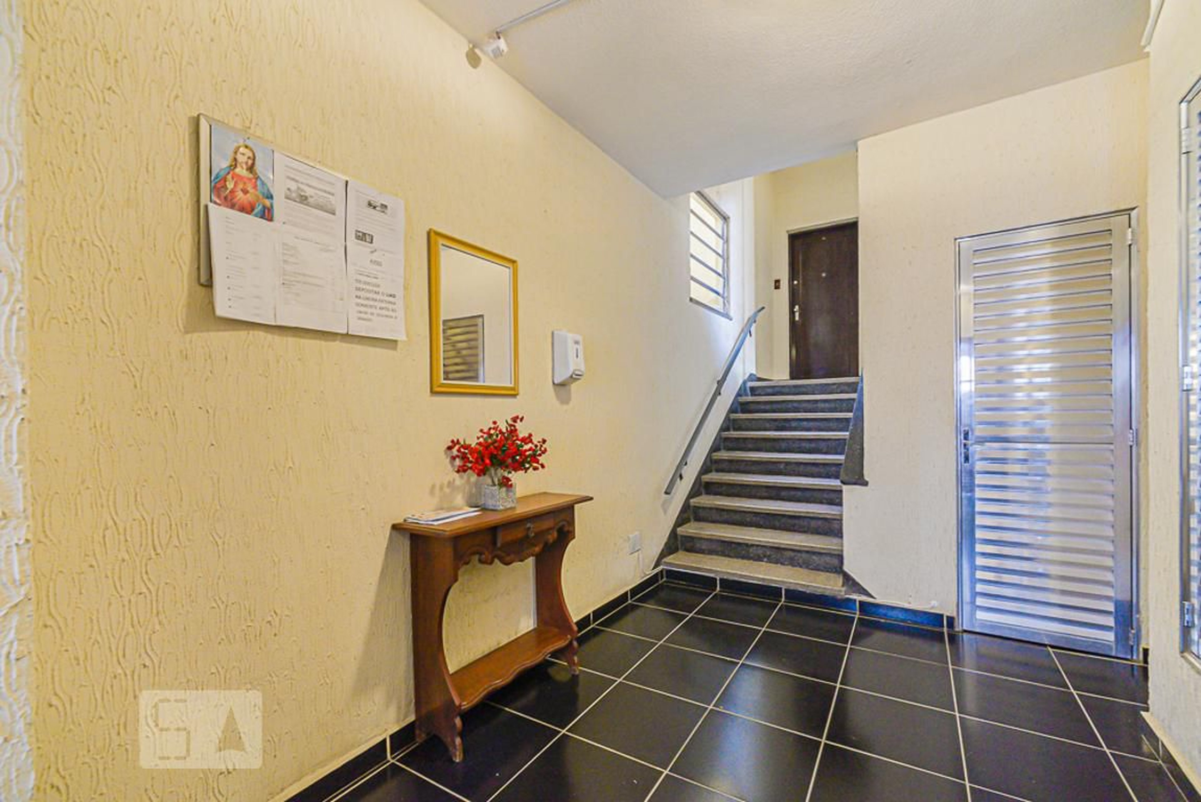 Hall de Entrada - Edifício Aníbal Ladeira