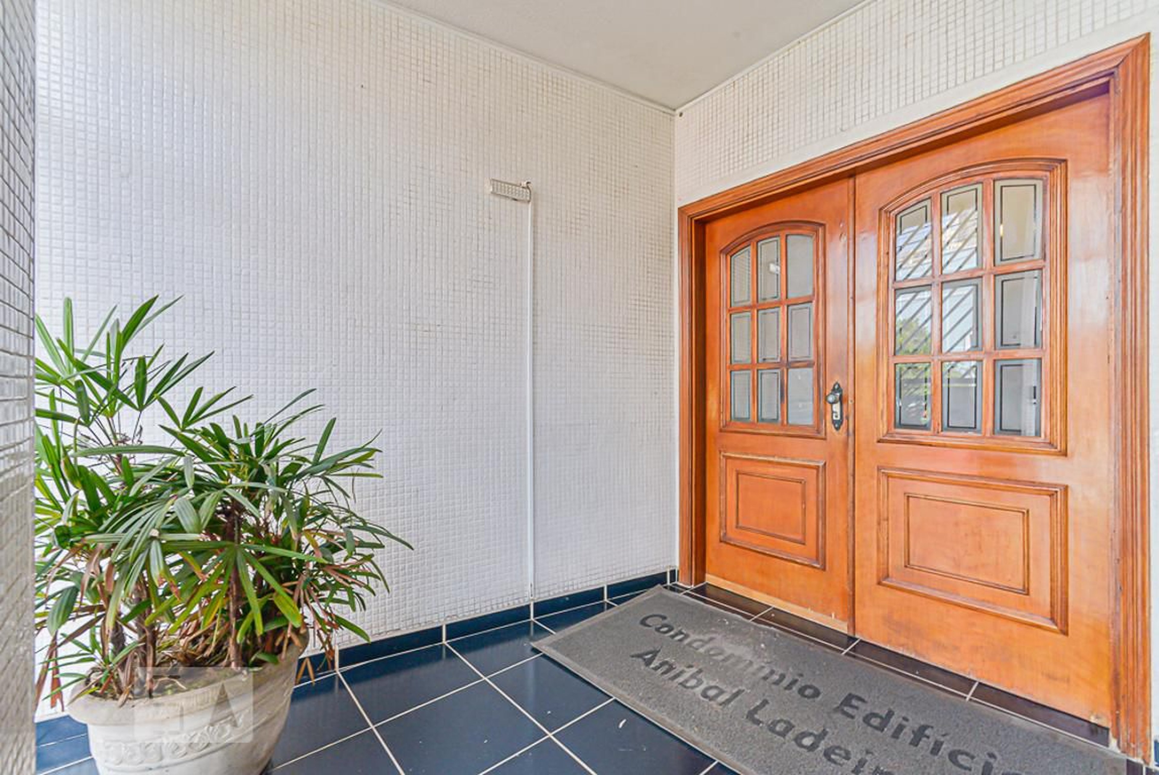 Entrada - Edifício Aníbal Ladeira