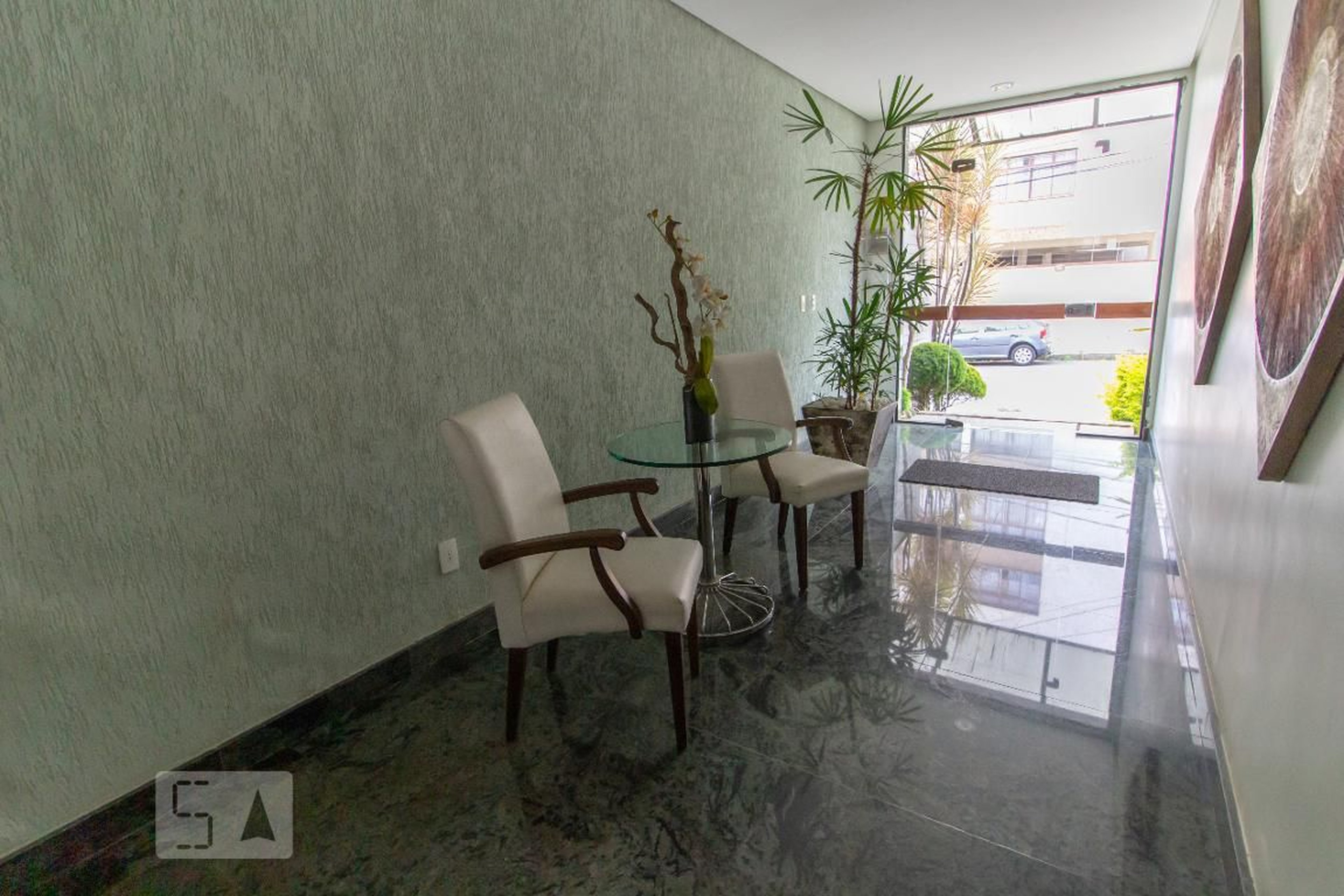 Hall de Entrada - Edifício Joan Miró