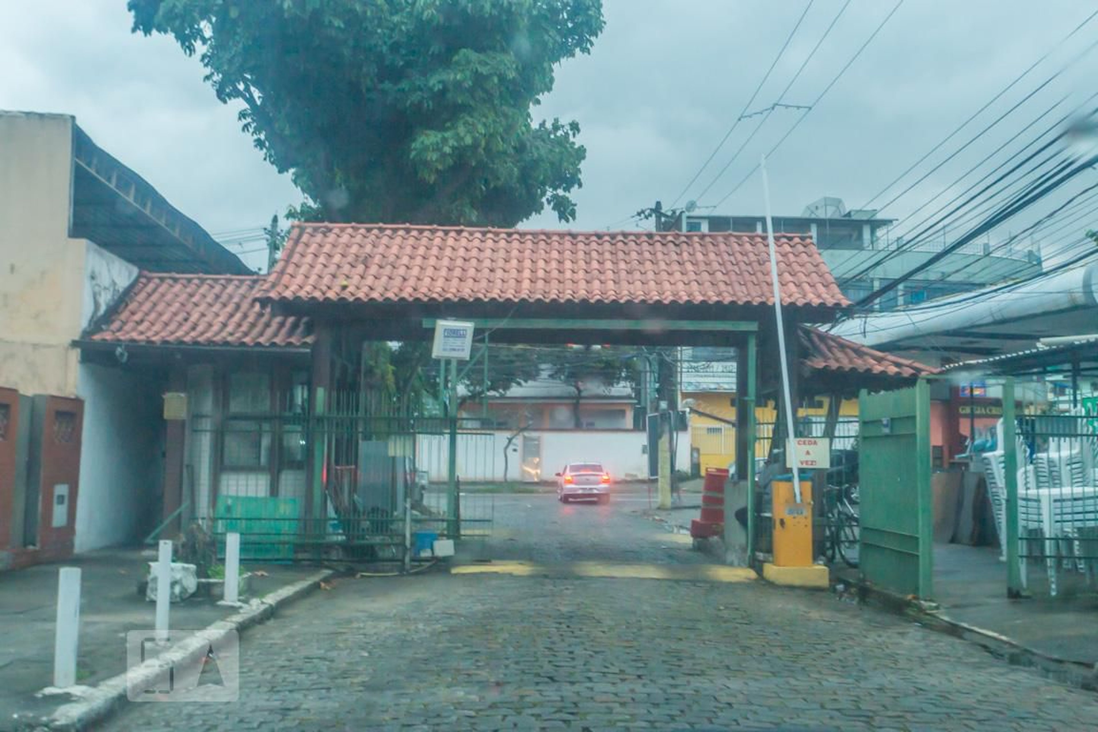 Fachada do Condomínio Condomínio em Rua Passira, 10