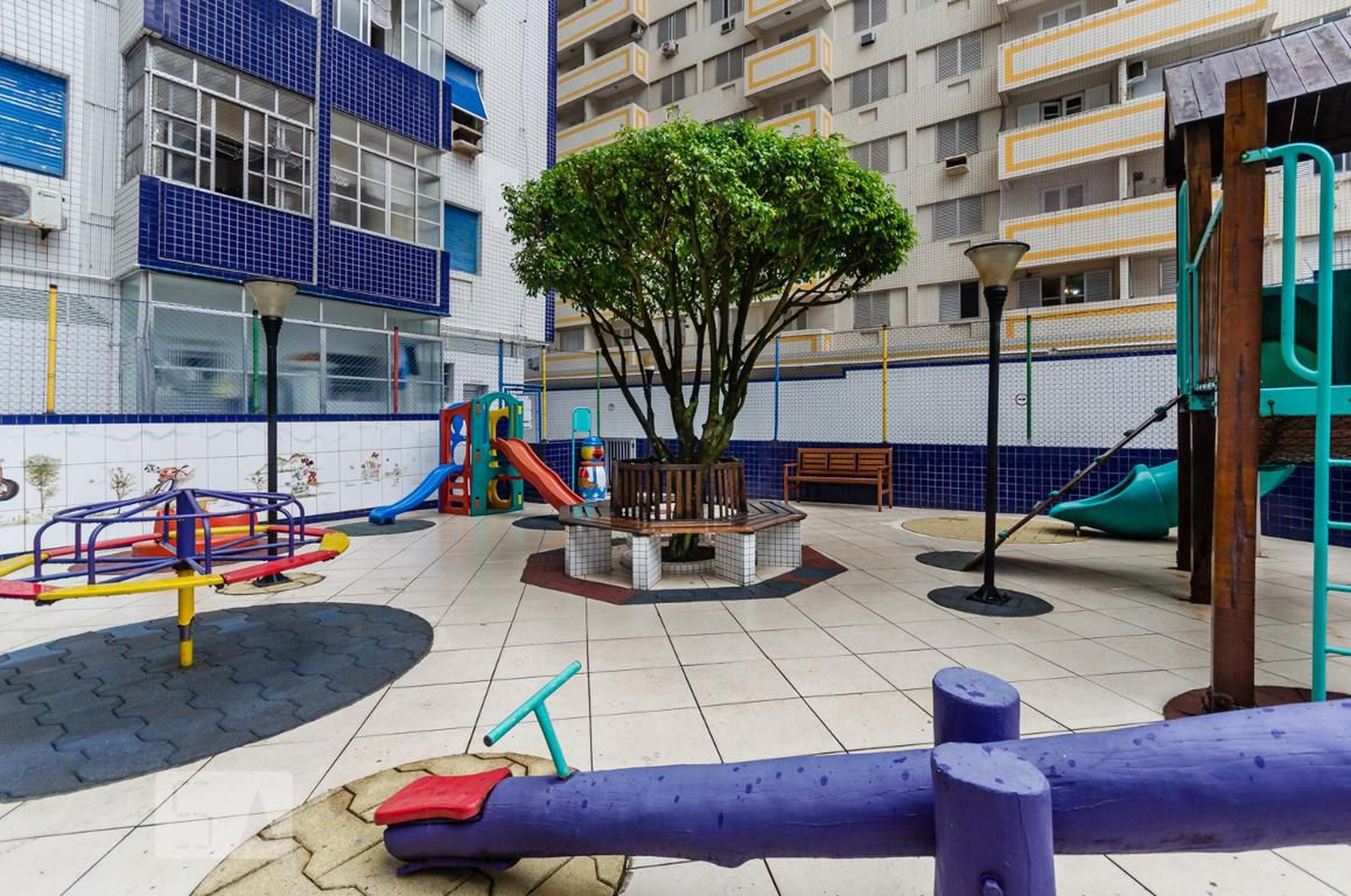 Playground - Bermudas