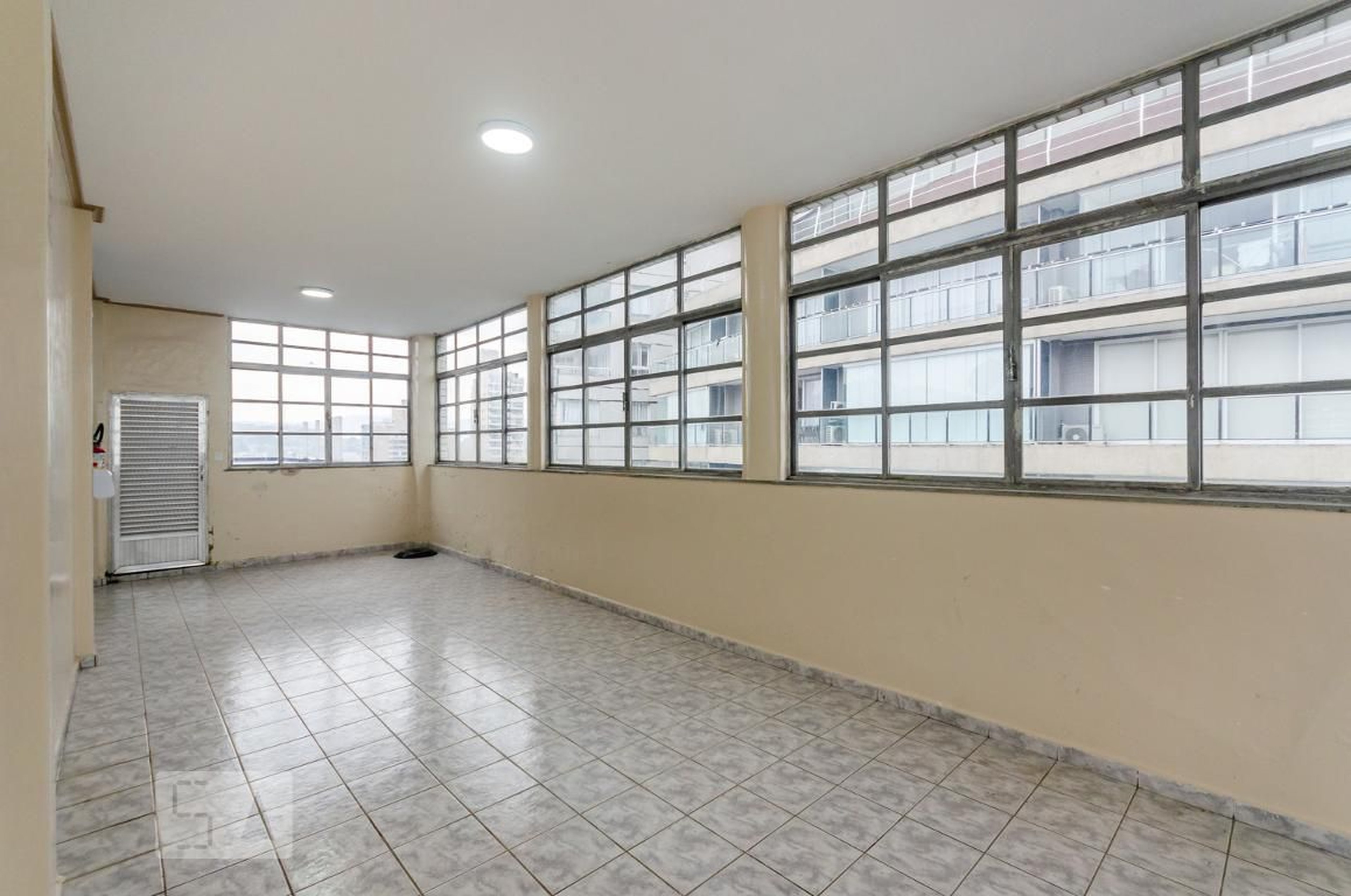 Salão de festas - Bermudas