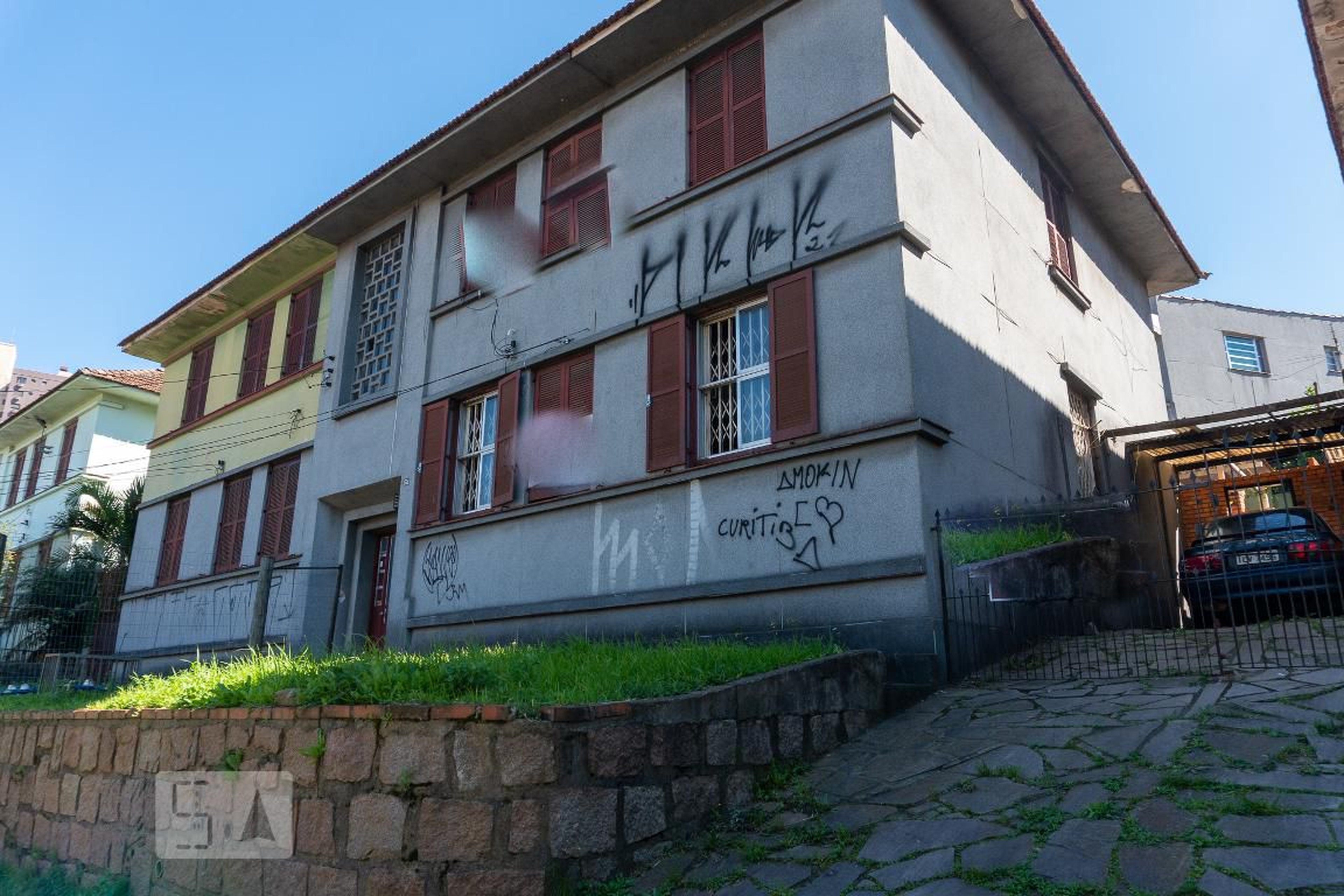 Fachada Condomínio em Av. Plínio Brasil Milano, 1554