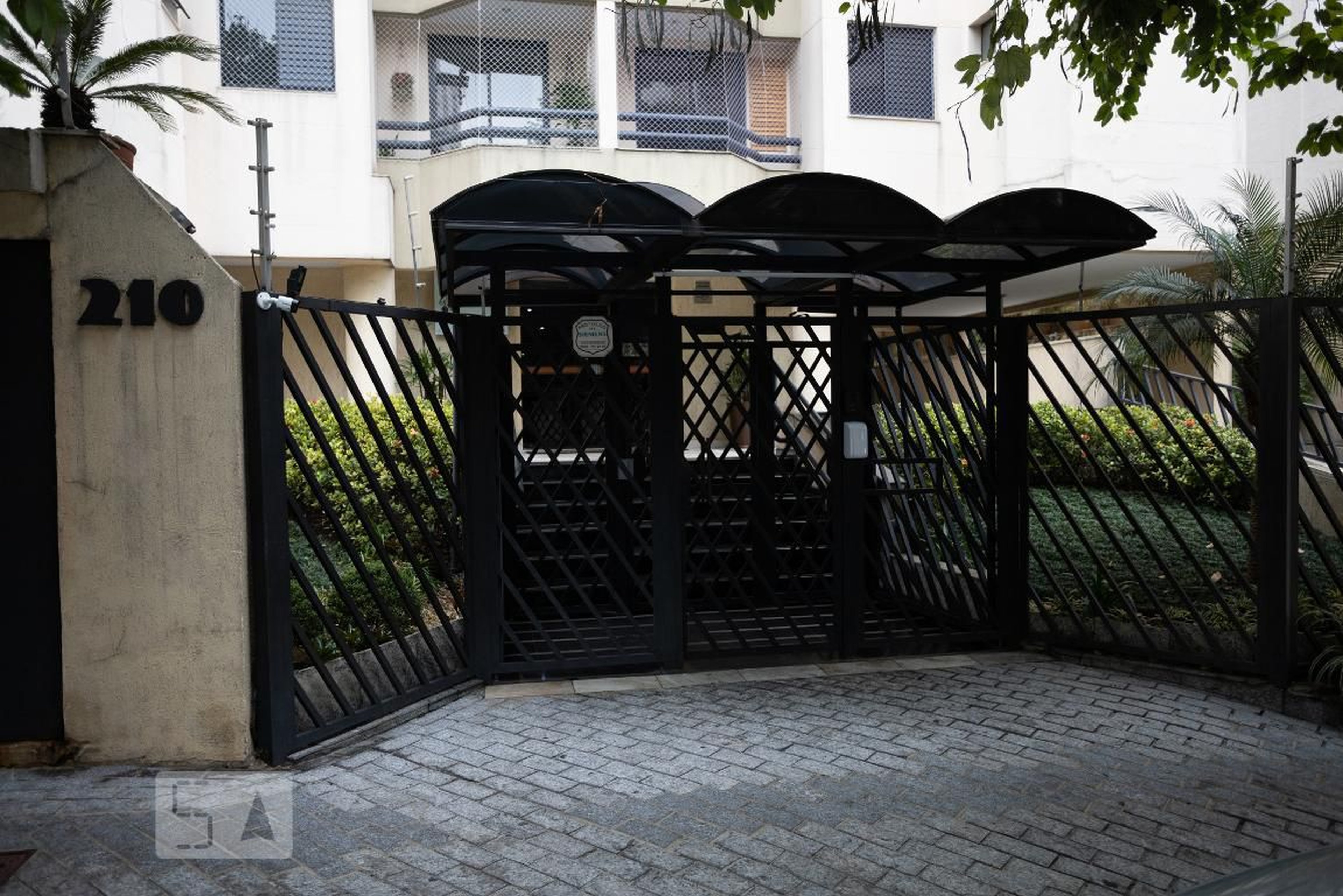 fachada Condomínio Jardim do Franco